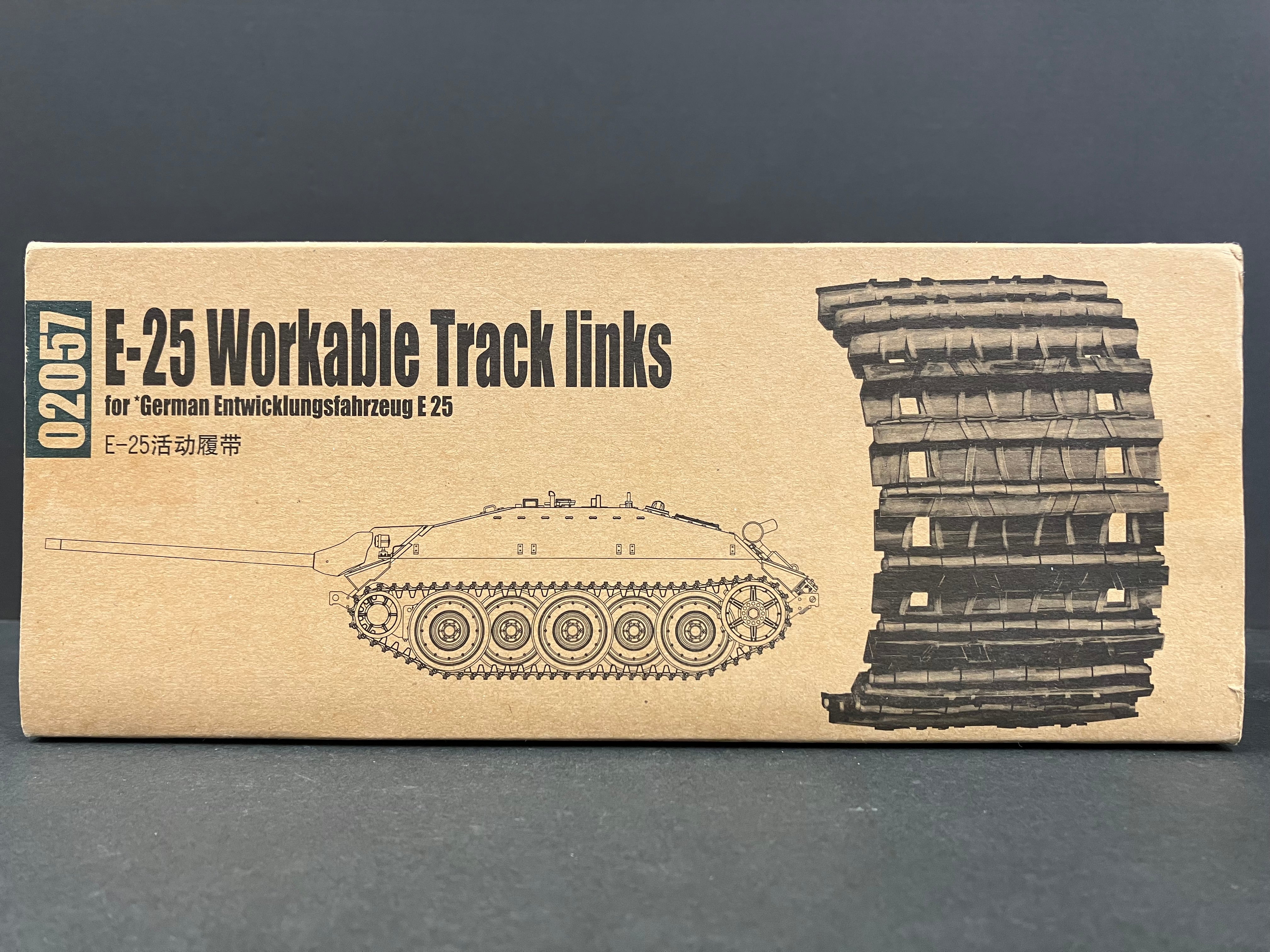 Accessories Series No. 02057 1/35 Scale E-25 Workable Track Links for German Entwicklungsfahrzeug E 25