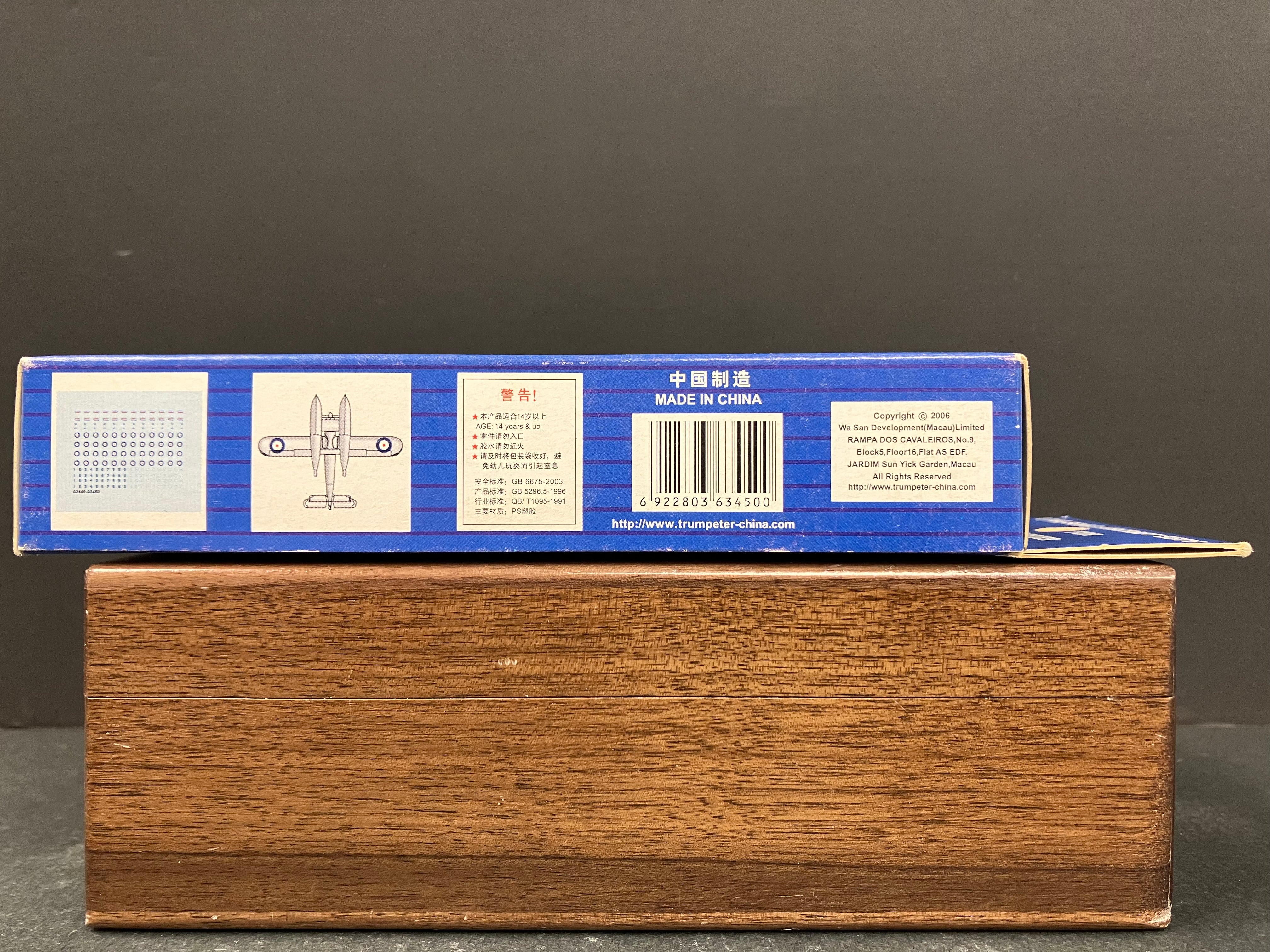 Plane Series No. 03450 1/700 Scale Aircraft Sets for Aircraft Carrier Fairey III F (12 Planes per Box)