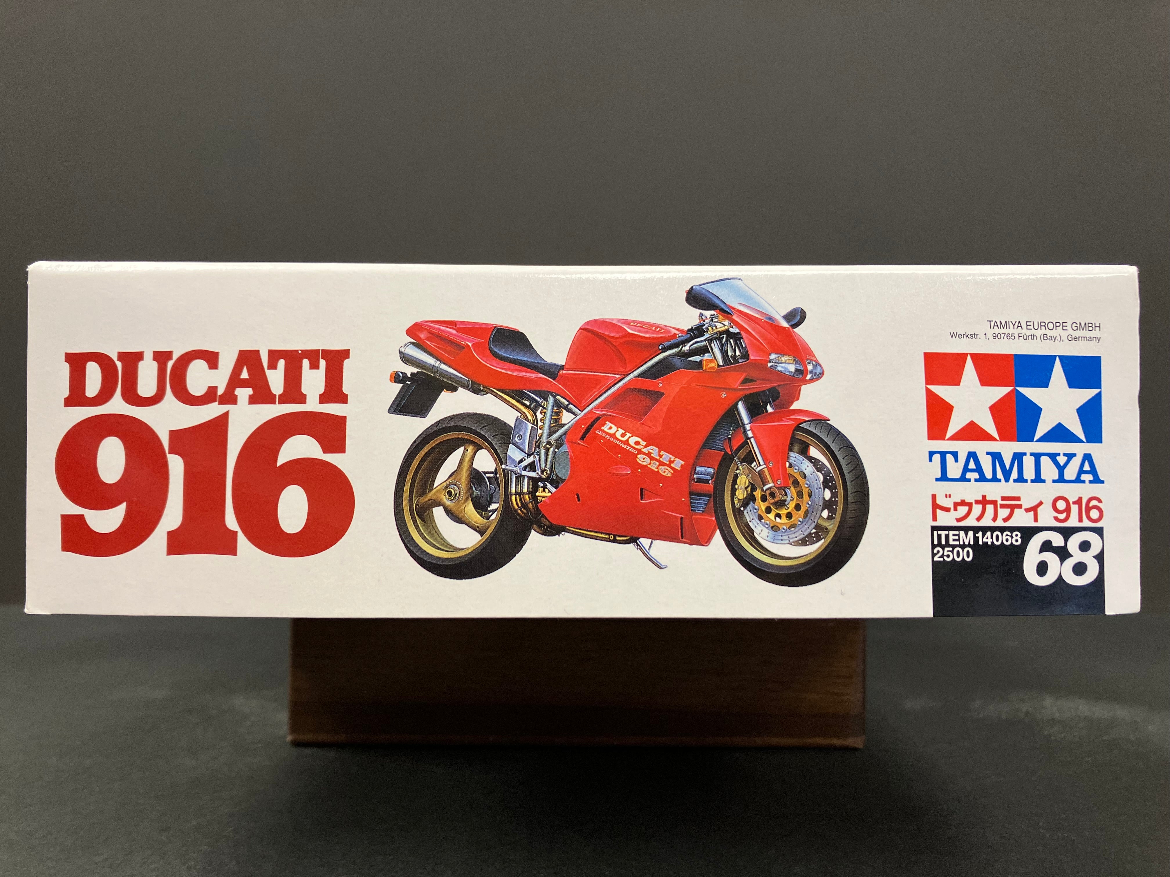 No. 068 Ducati 916 Desmoquattro