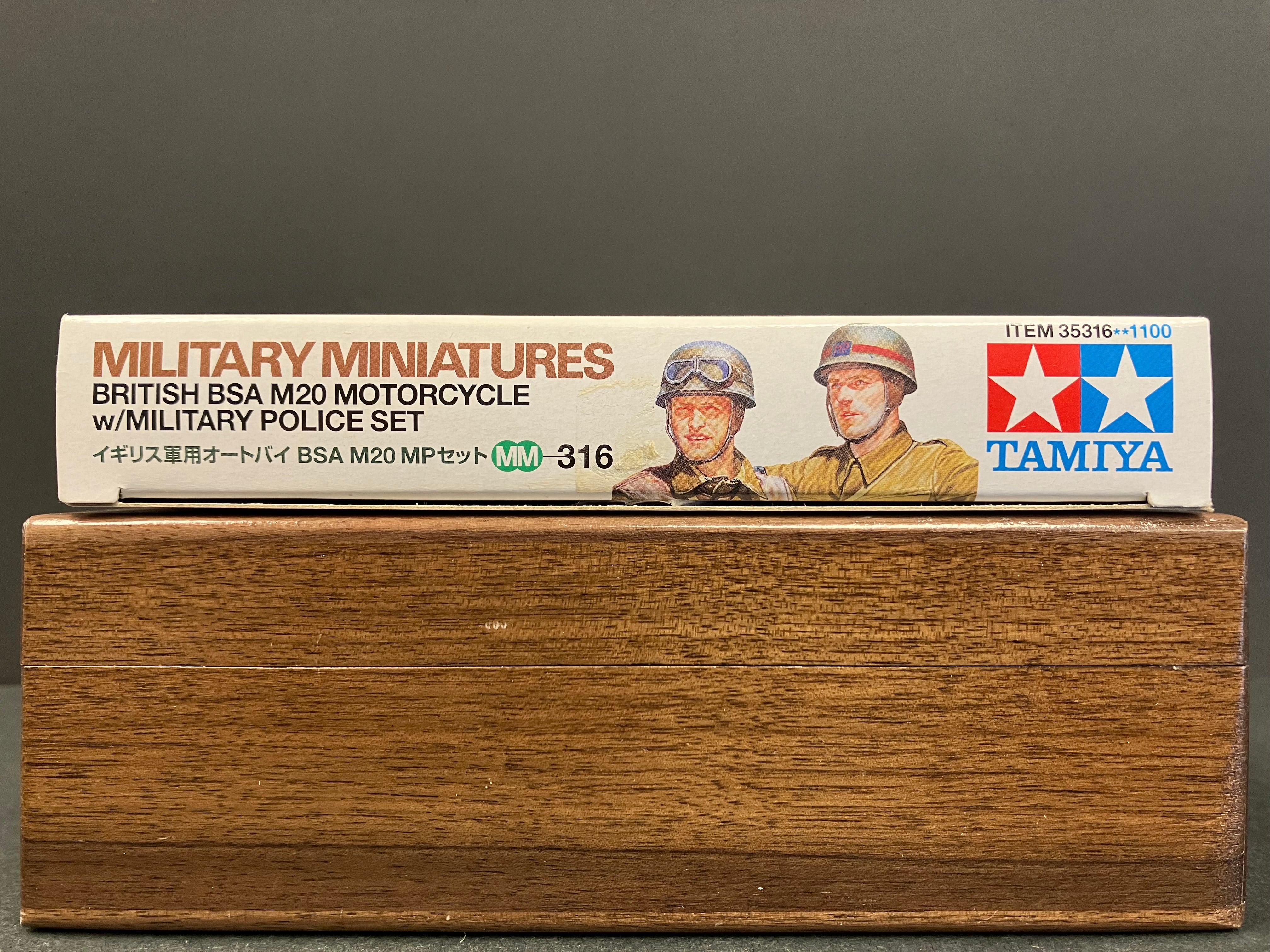 1/35 Scale Military Miniature Series: No. 316 British BSA M20 Motorcycle with Military Police Set