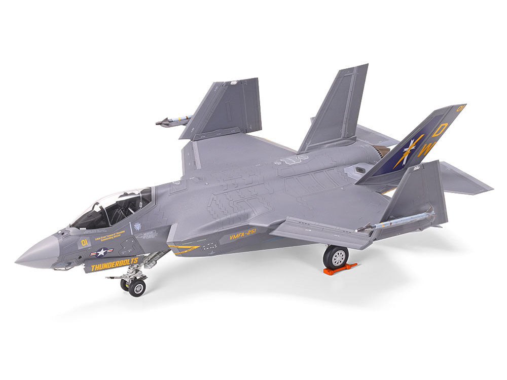 No. 94 Lockheed Martin F-35C Lighting II (R)