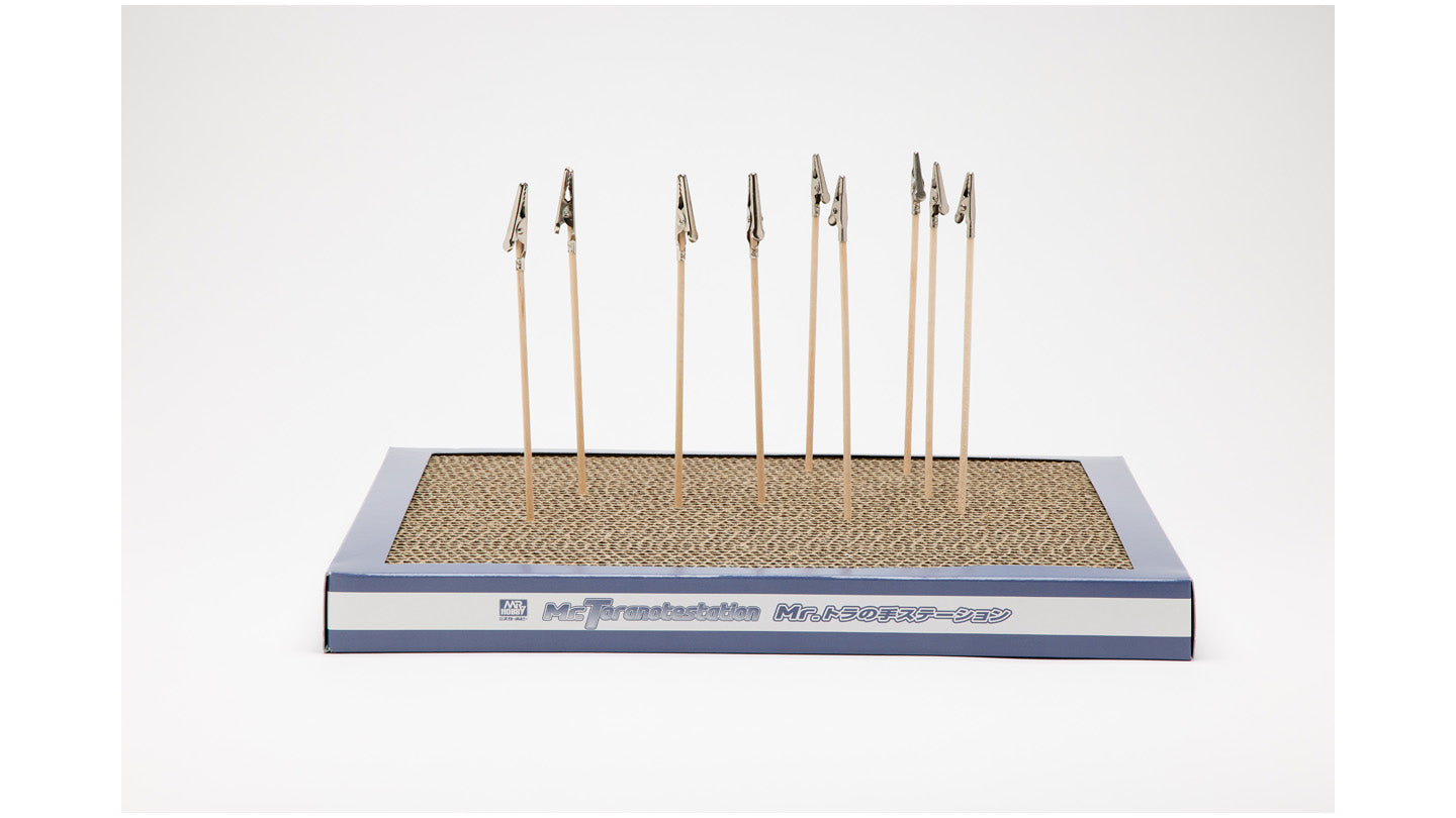 Mr. Almighty Clip Base Large - Mr. Toranote Station 塗裝用蜂巢式固定底座 (虎爪板) GT110