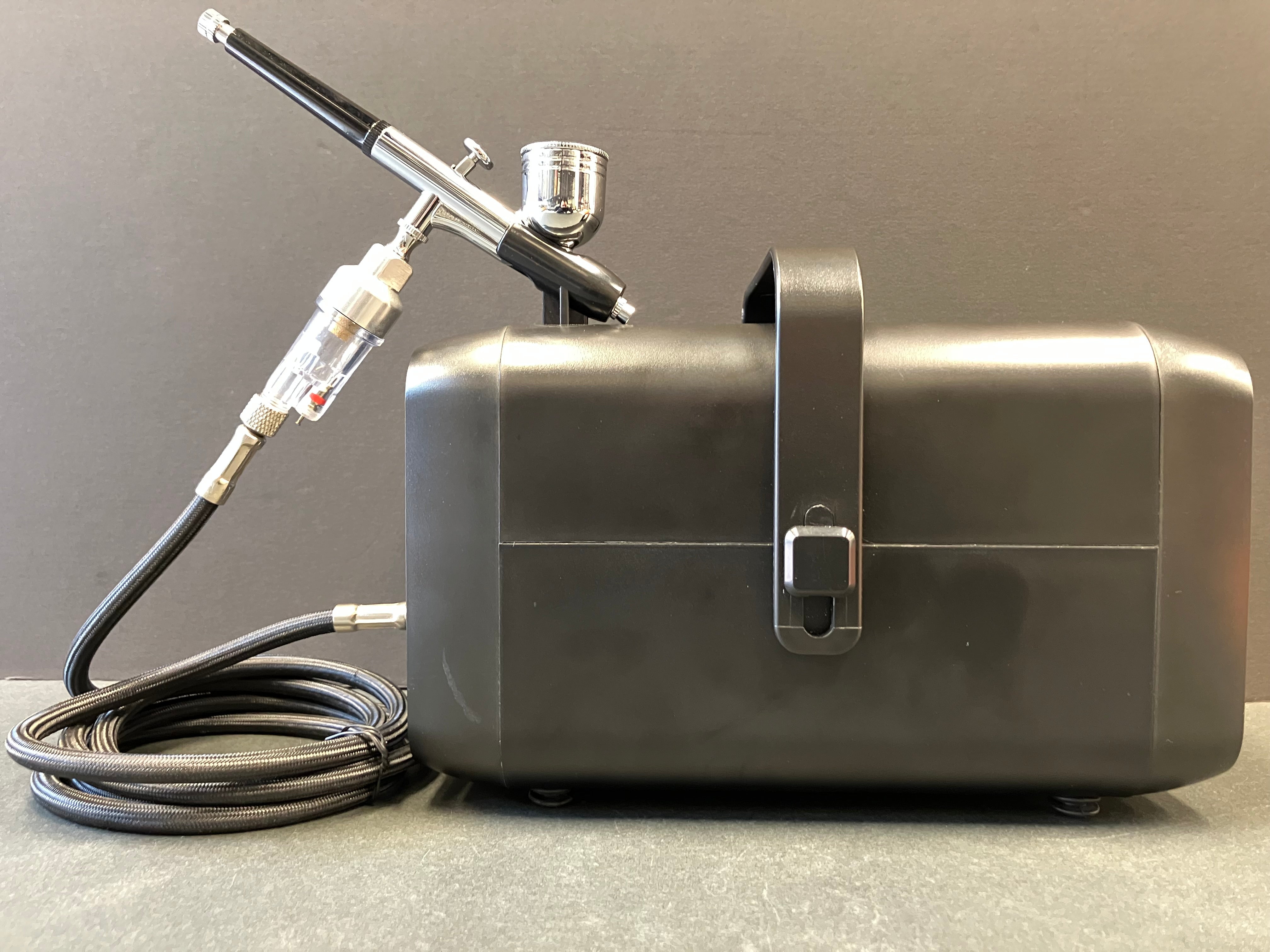 Compact Compressor with 0.3 mm Dual Action Airbrush Signature Black Version HS-679K