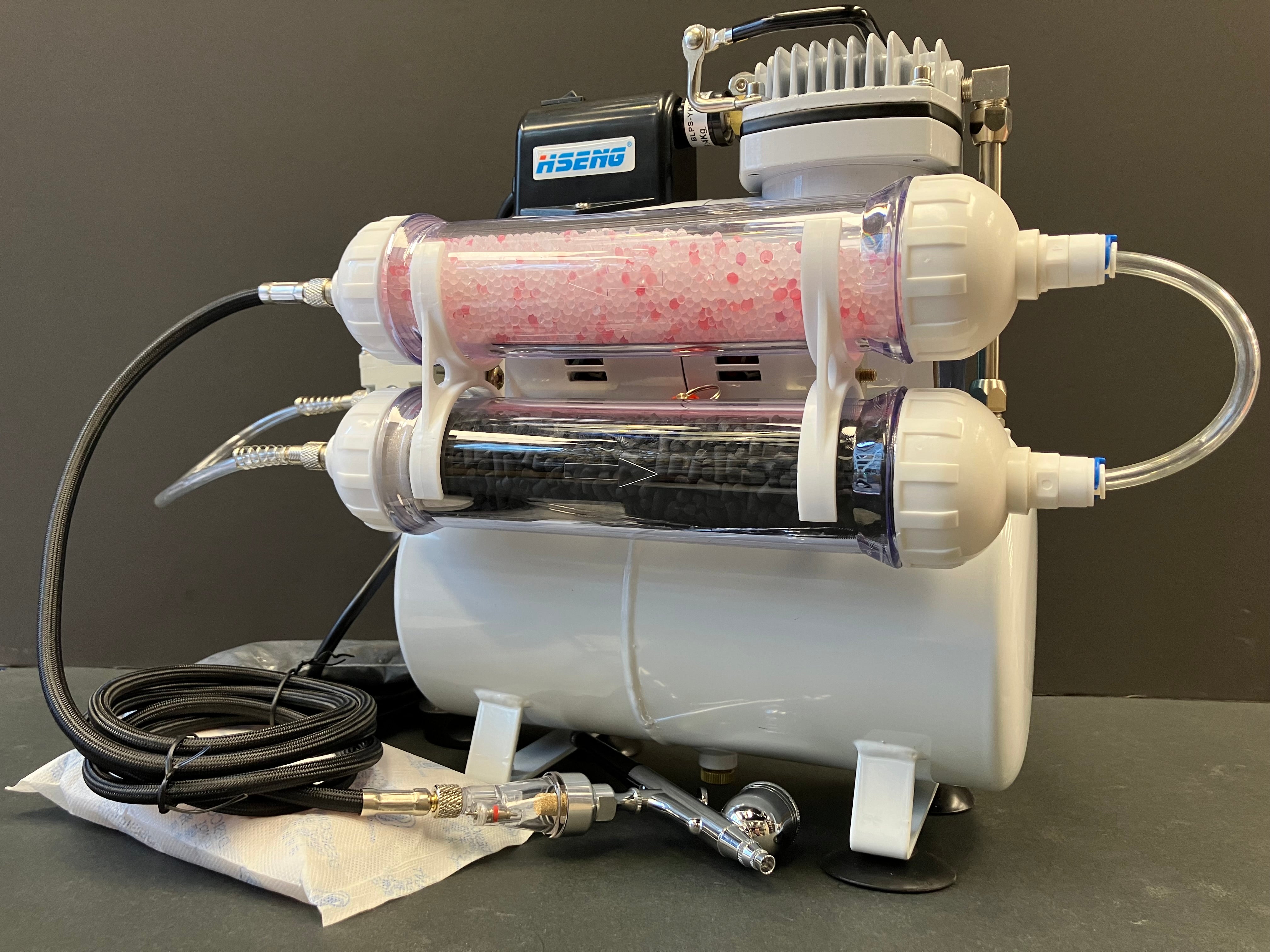 Single Cylinder Compressor with 3.0 Litre Air Tank & Twin Cylindrical Moisture Separators AF186-FFF