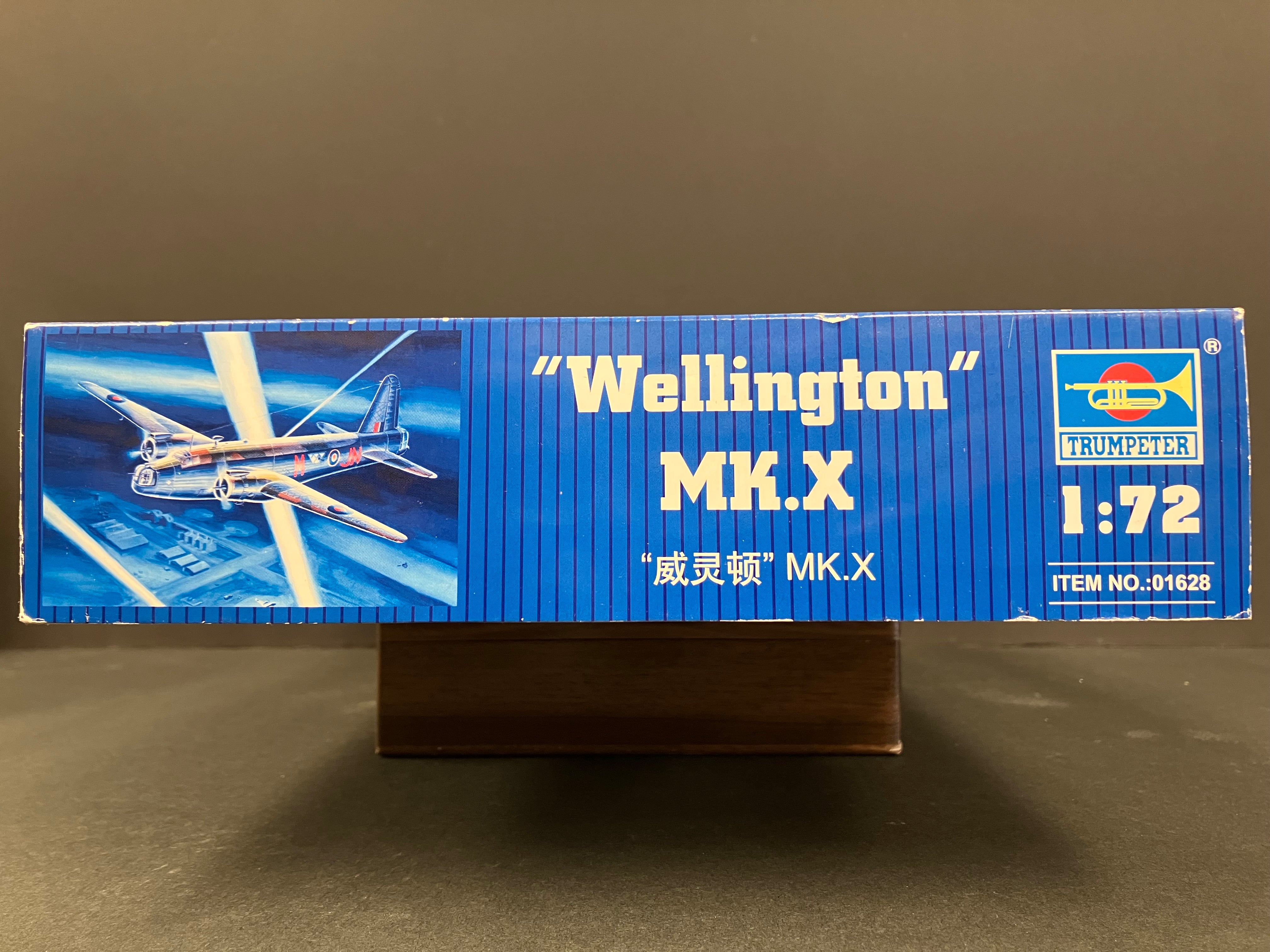 Plane Series No. 01628 1/72 Scale Vickers Wellington Mk. X