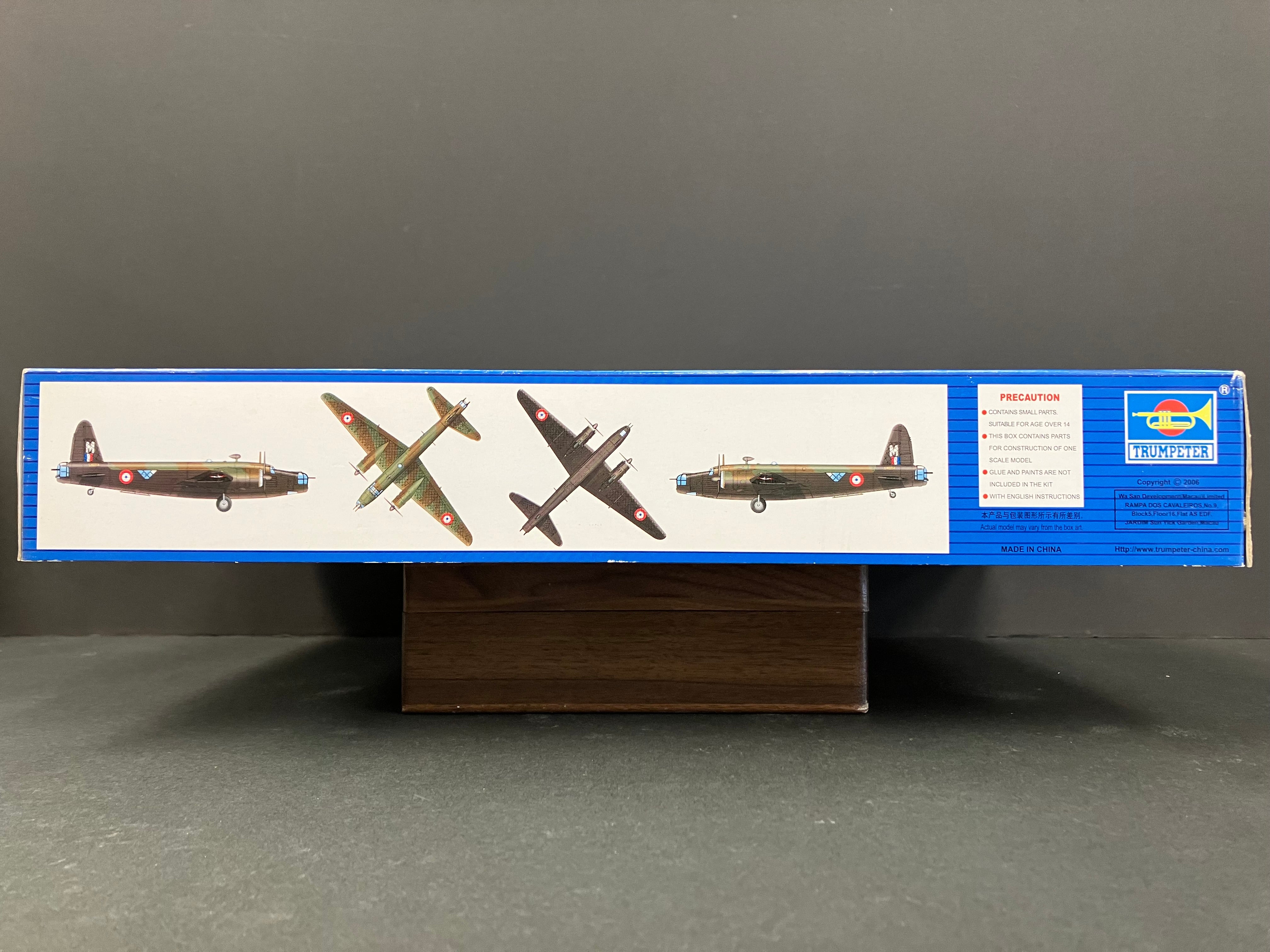 Plane Series No. 01628 1/72 Scale Vickers Wellington Mk. X