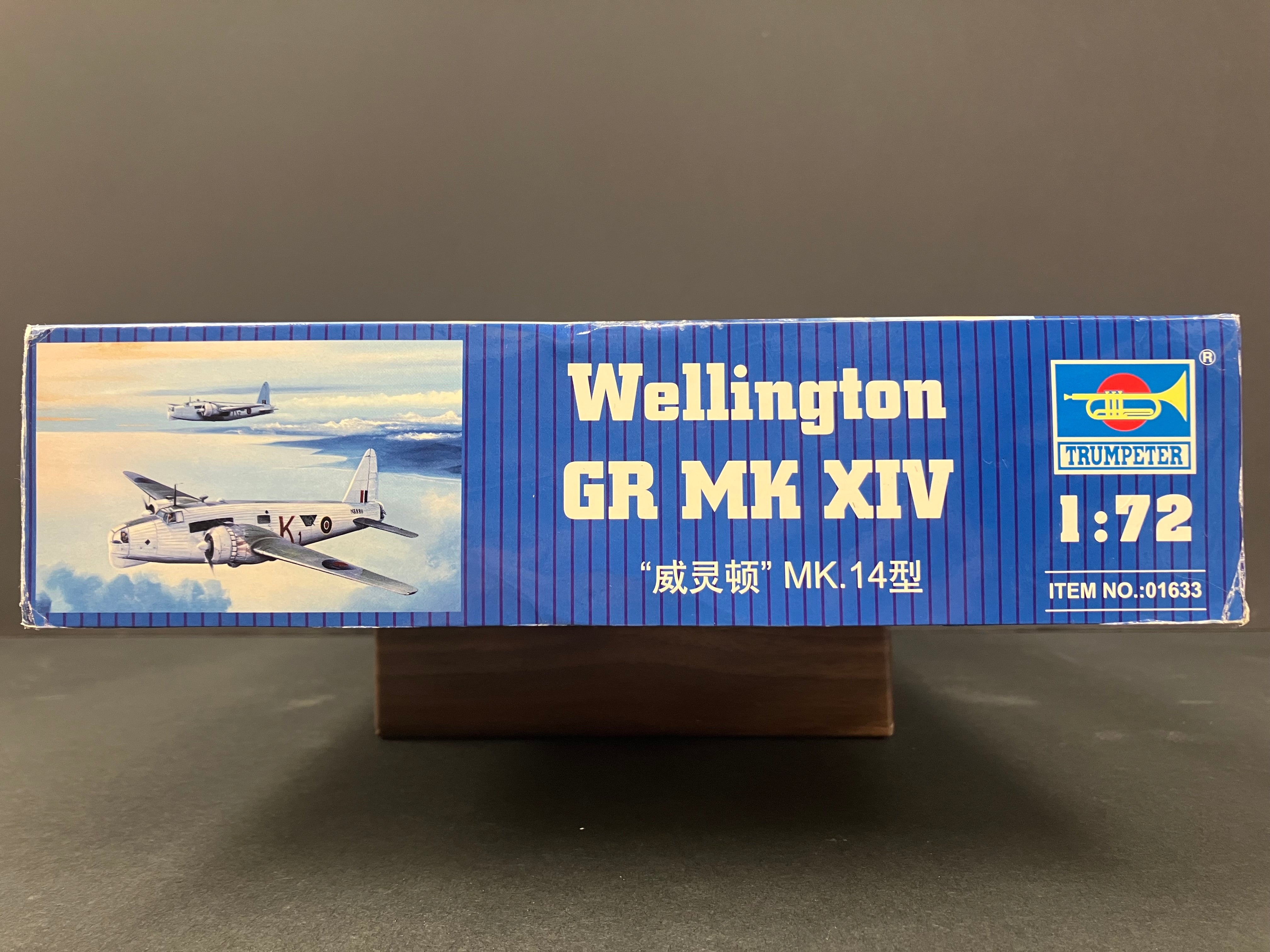 Plane Series No. 01633 1/72 Scale Vickers Wellington GR MK. XIV