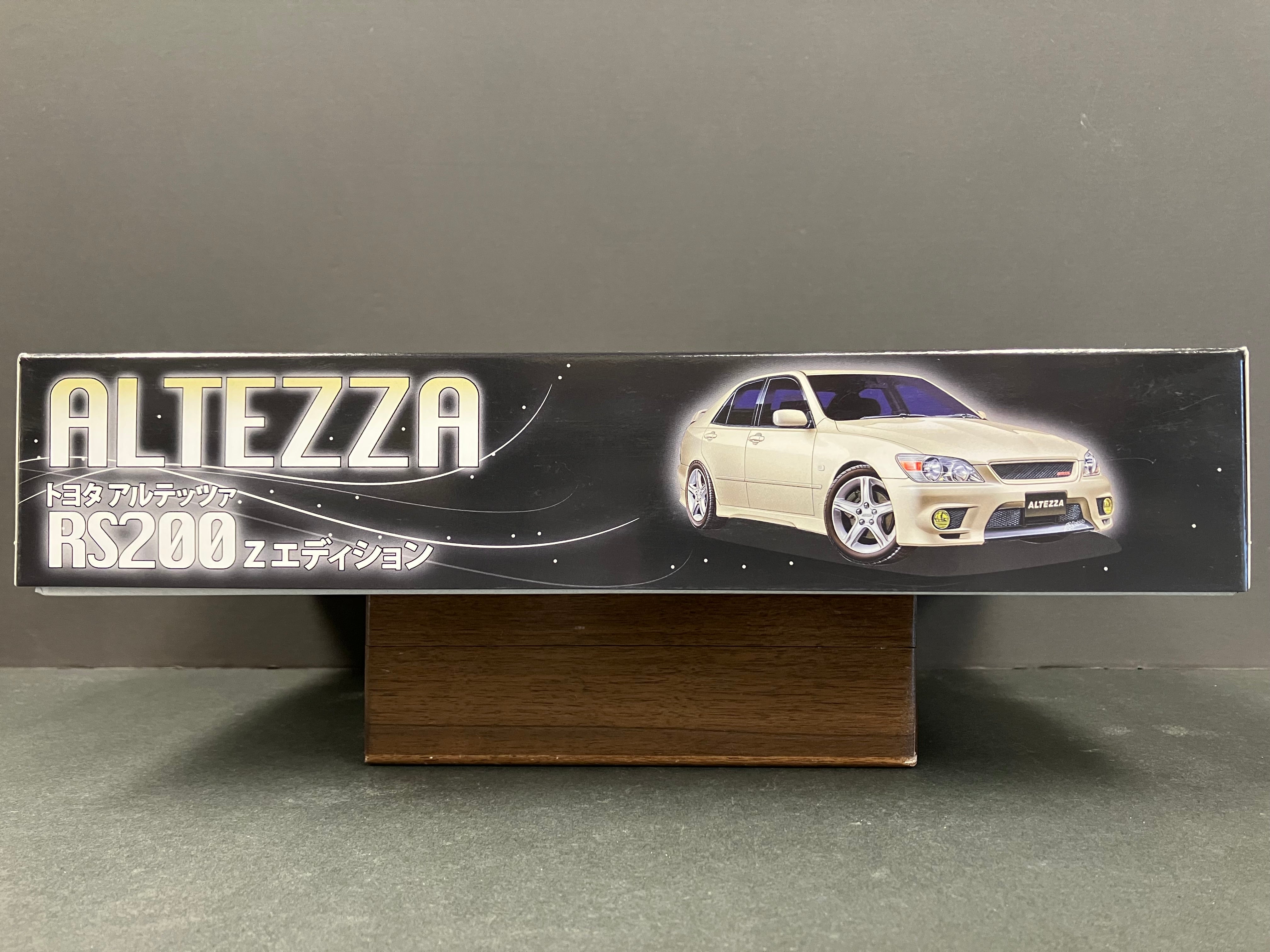 ID-27 Toyota Altezza Z Edition RS200 SXE10 Neo Customize Sports Version [咬地鯊]