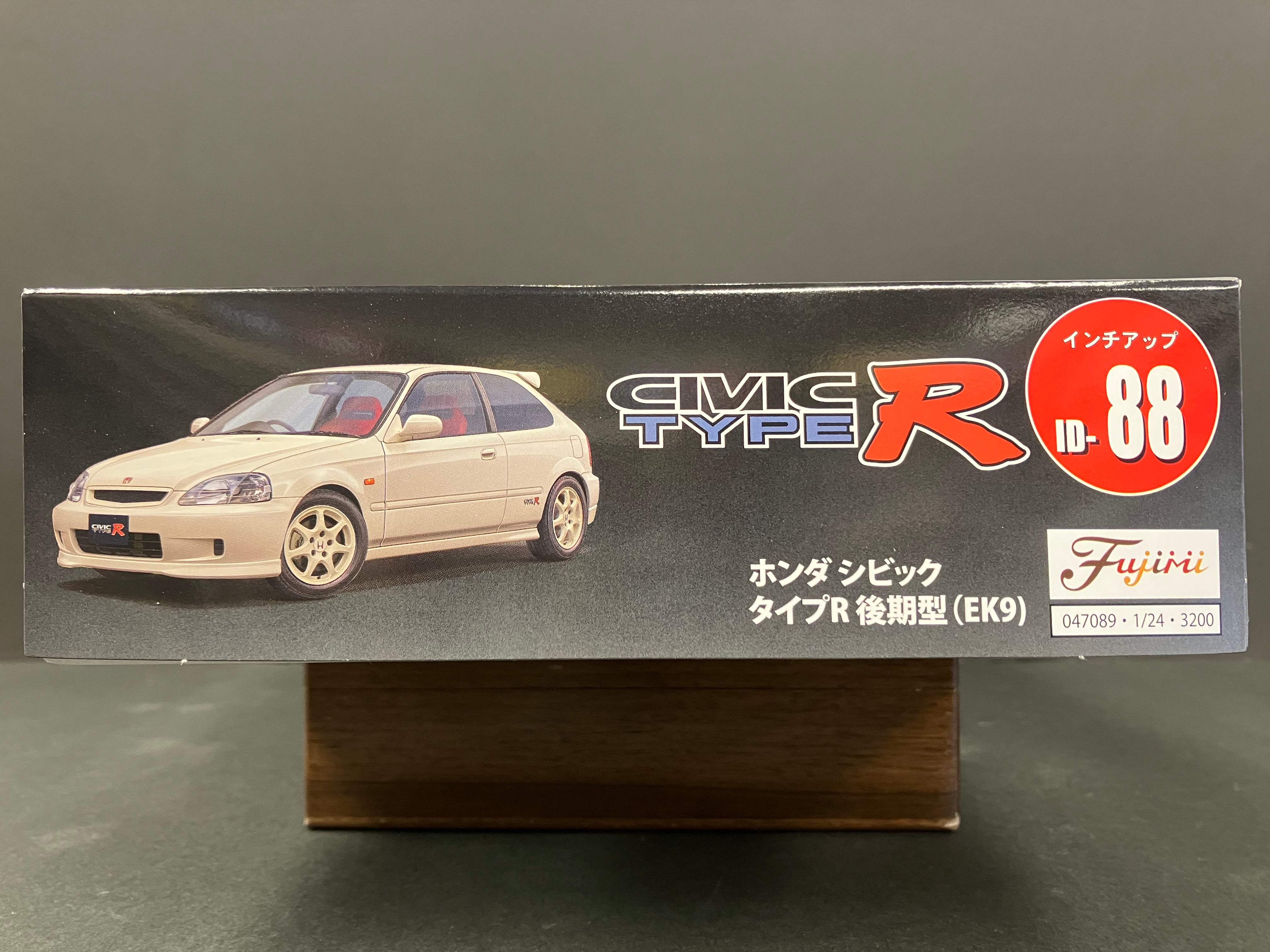 ID-88 Honda Civic Type R EK9 Kouki Version [後期型·新模注塑]
