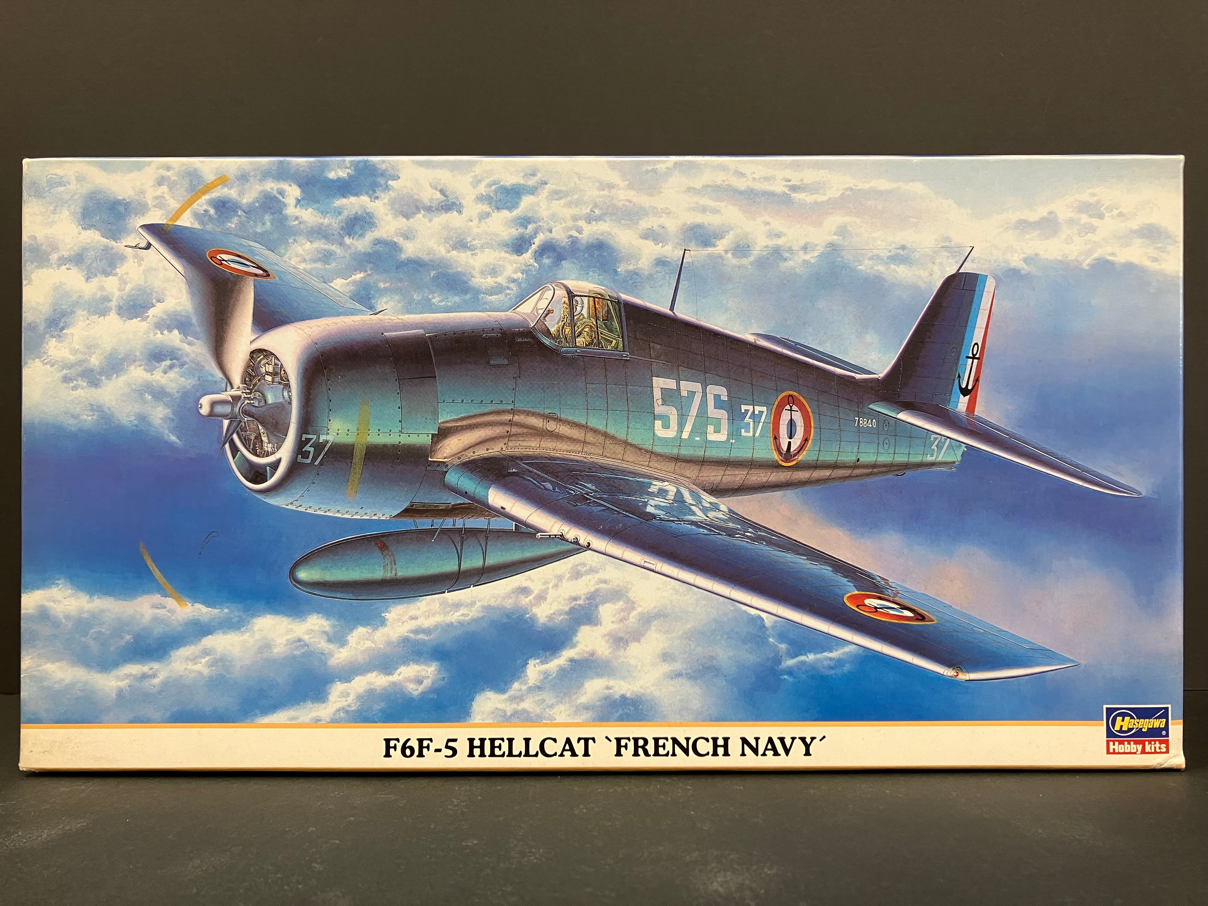 1/48 Scale F6F-5 Hellcat “︁French Navy“︁ [F6F-5 ヘルキャット “︁フランス海軍“︁] 09600
