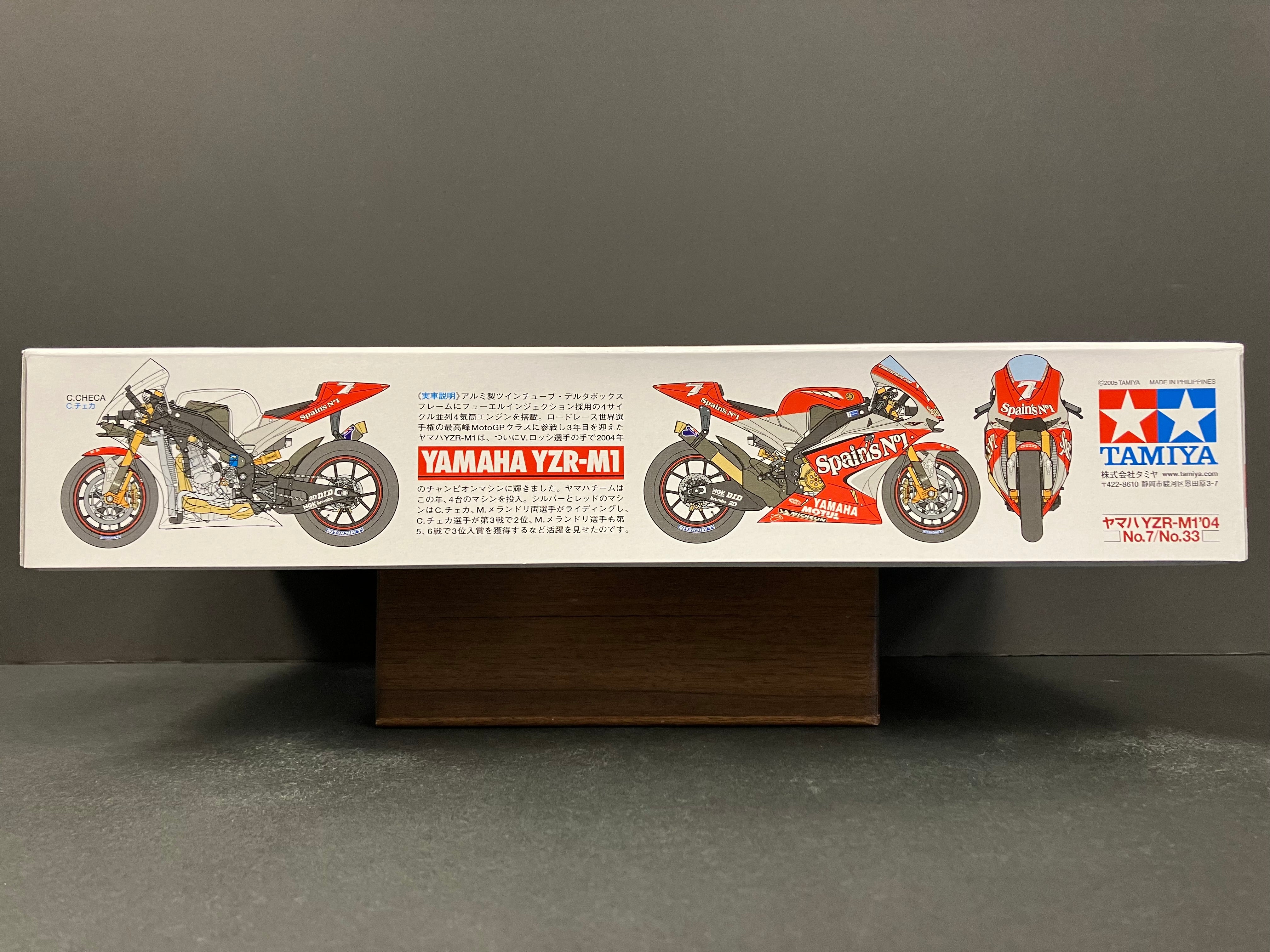 No. 100 Yamaha YZR-M1 ~ Year 2004 MotoGP Version [No.7 Carlos Checa / No.33 Marco Melandri]