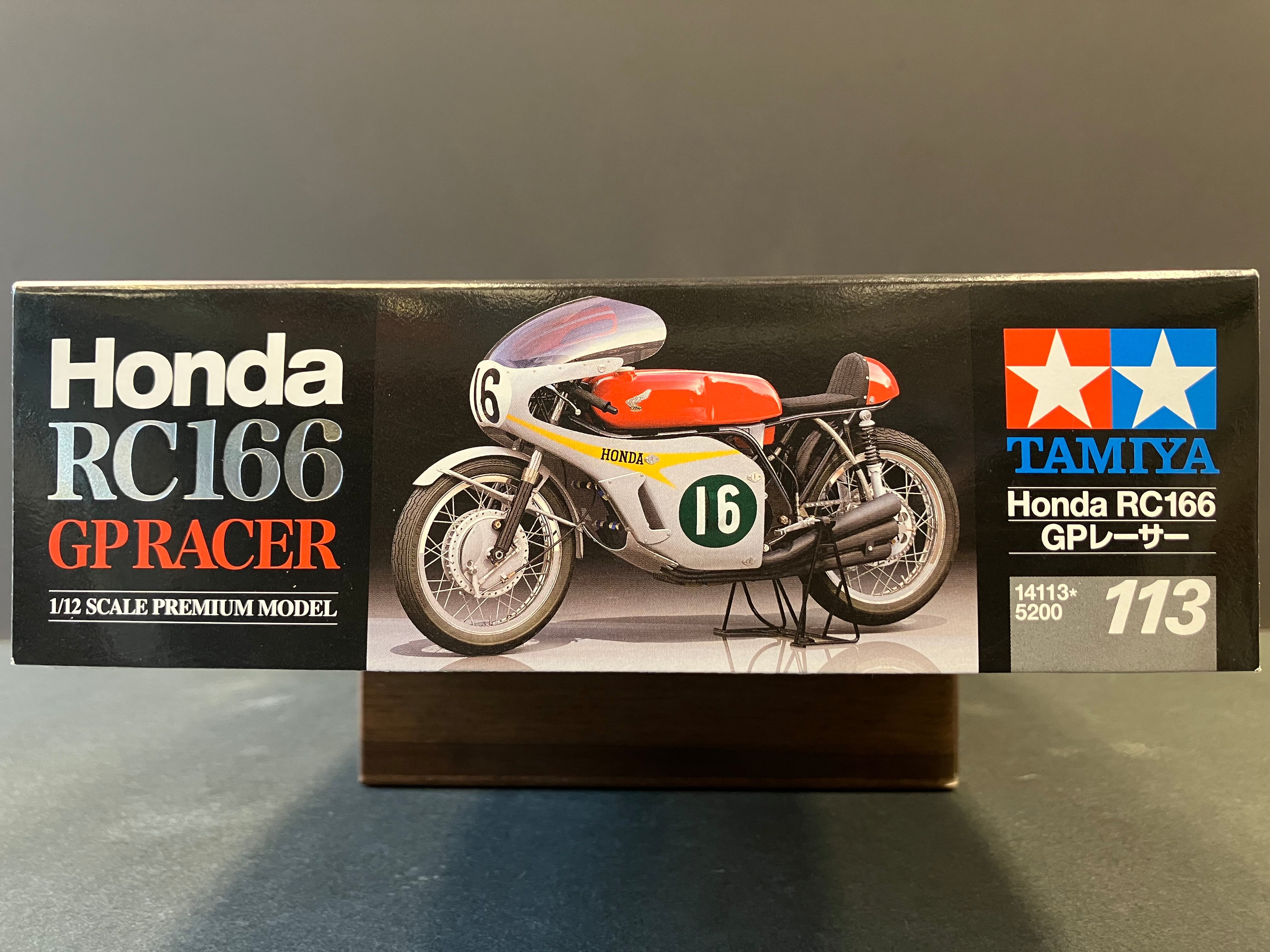 No. 113 Honda RC166 GP Racer ~ Year 1966 World Championship Winner Version [No. 16 Mike Hailwood]