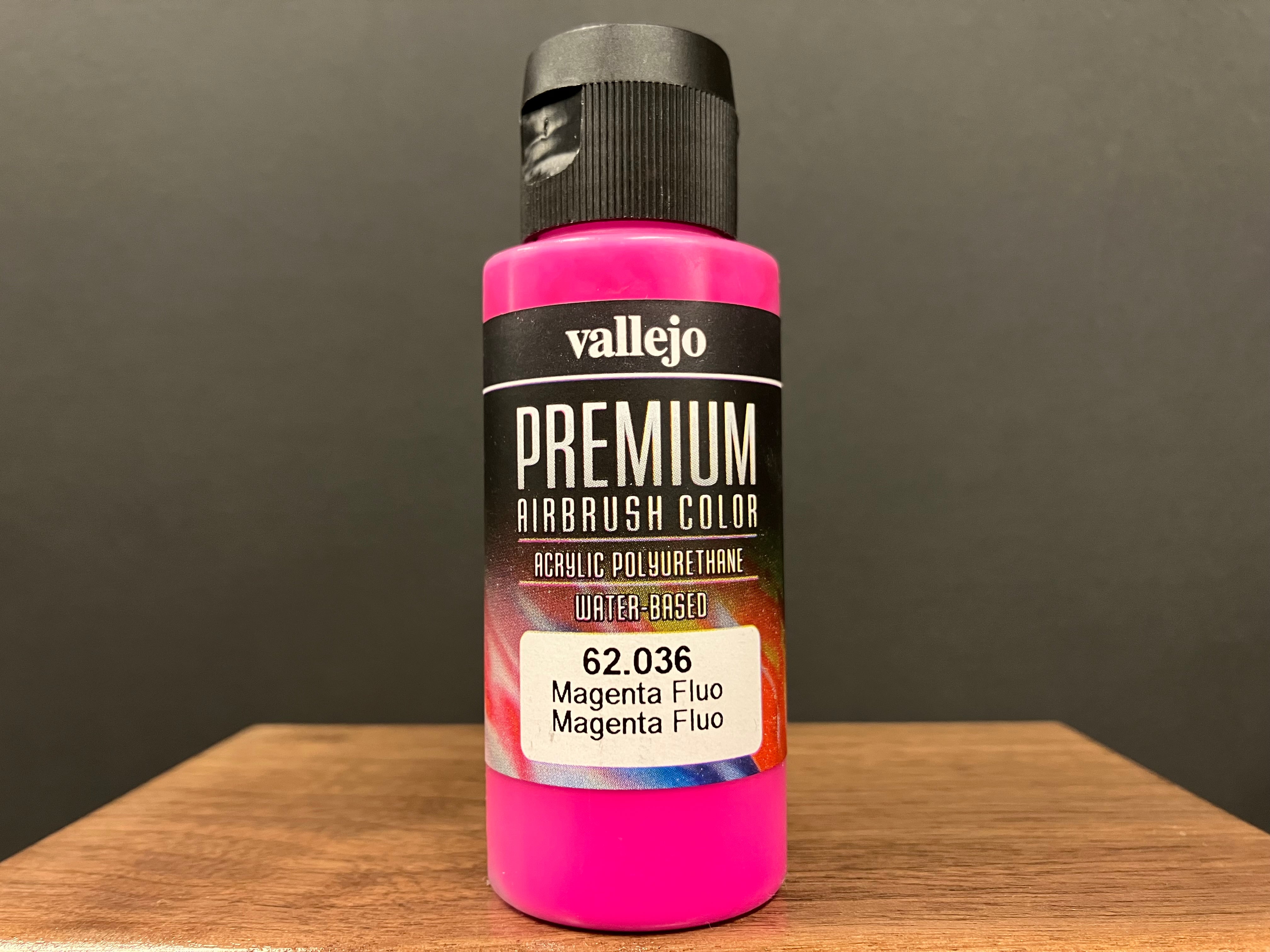 Premium Color: Fluorescent Magenta [螢光洋紅色]