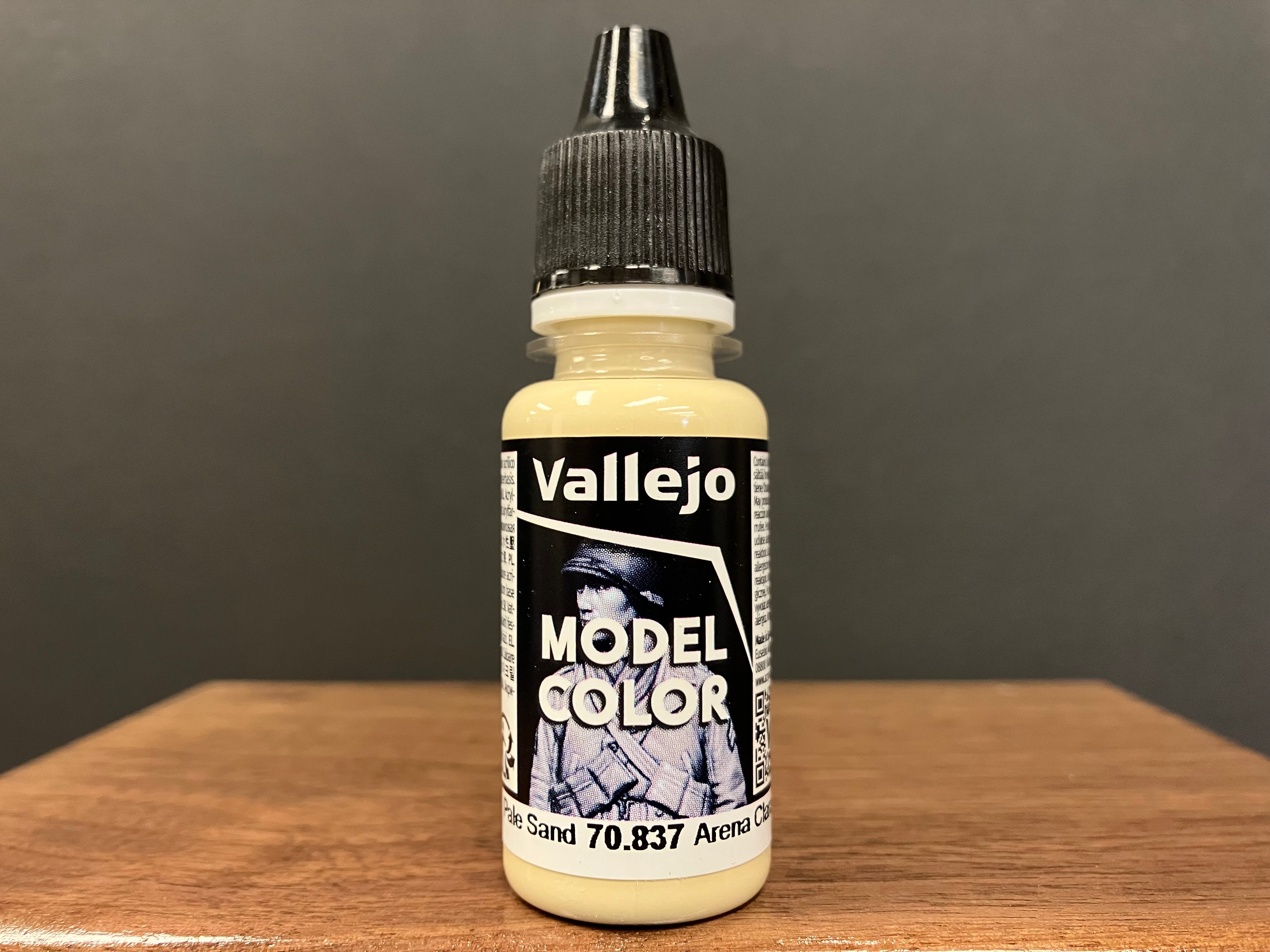 Model Color - New Range: Pale Sand [22]