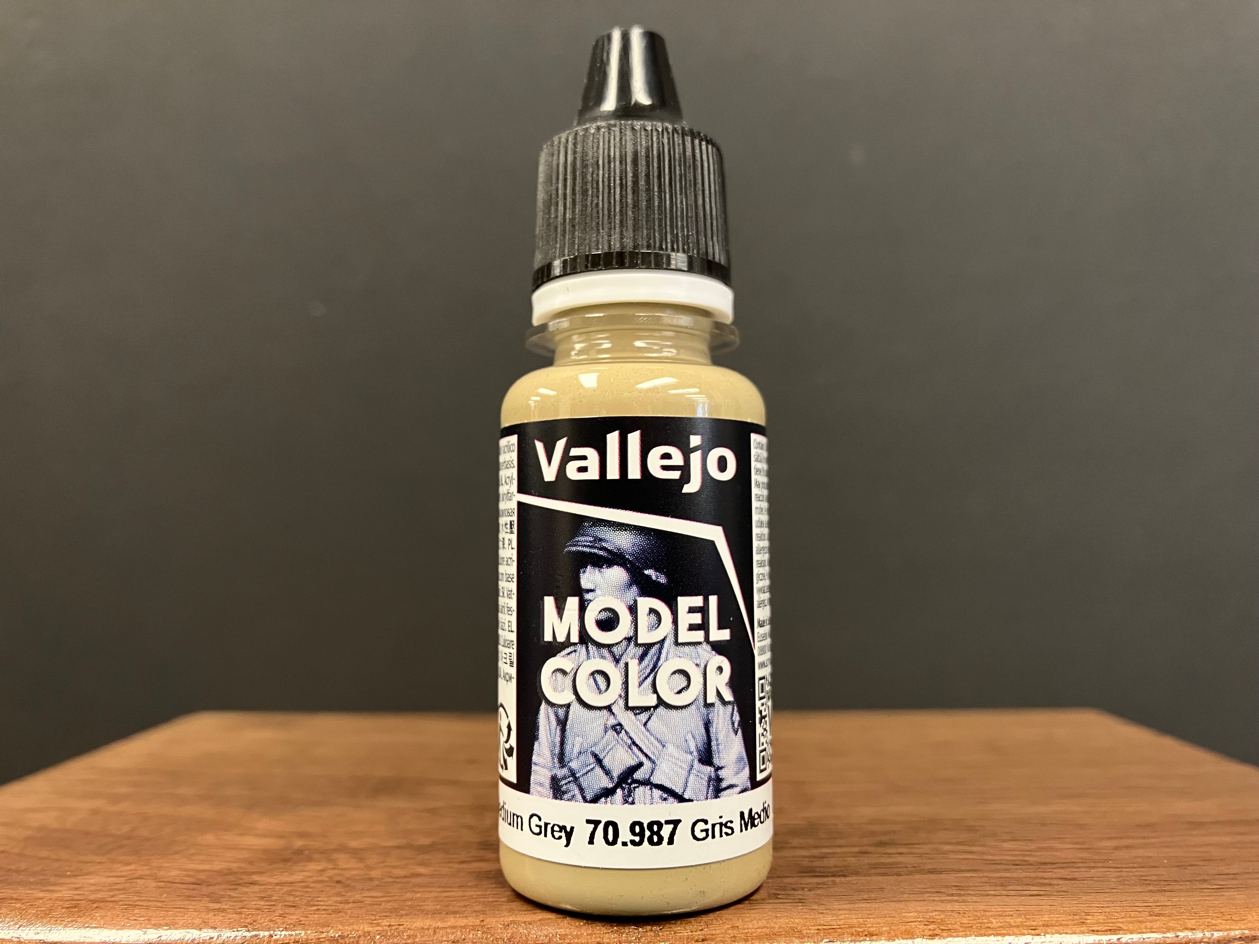 Model Color - New Range: Medium Grey [112]