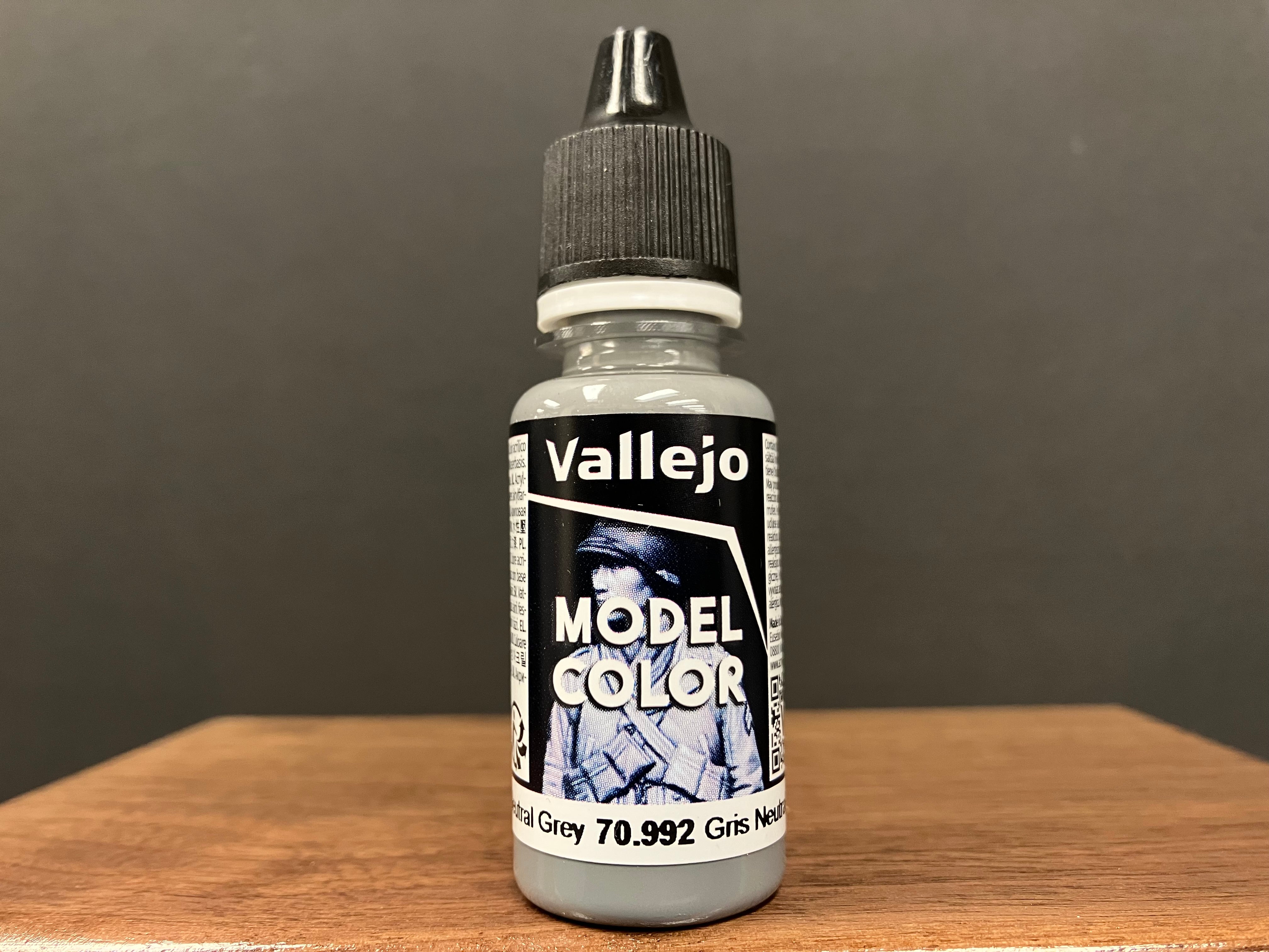 Model Color - New Range: Neutral Grey [179]