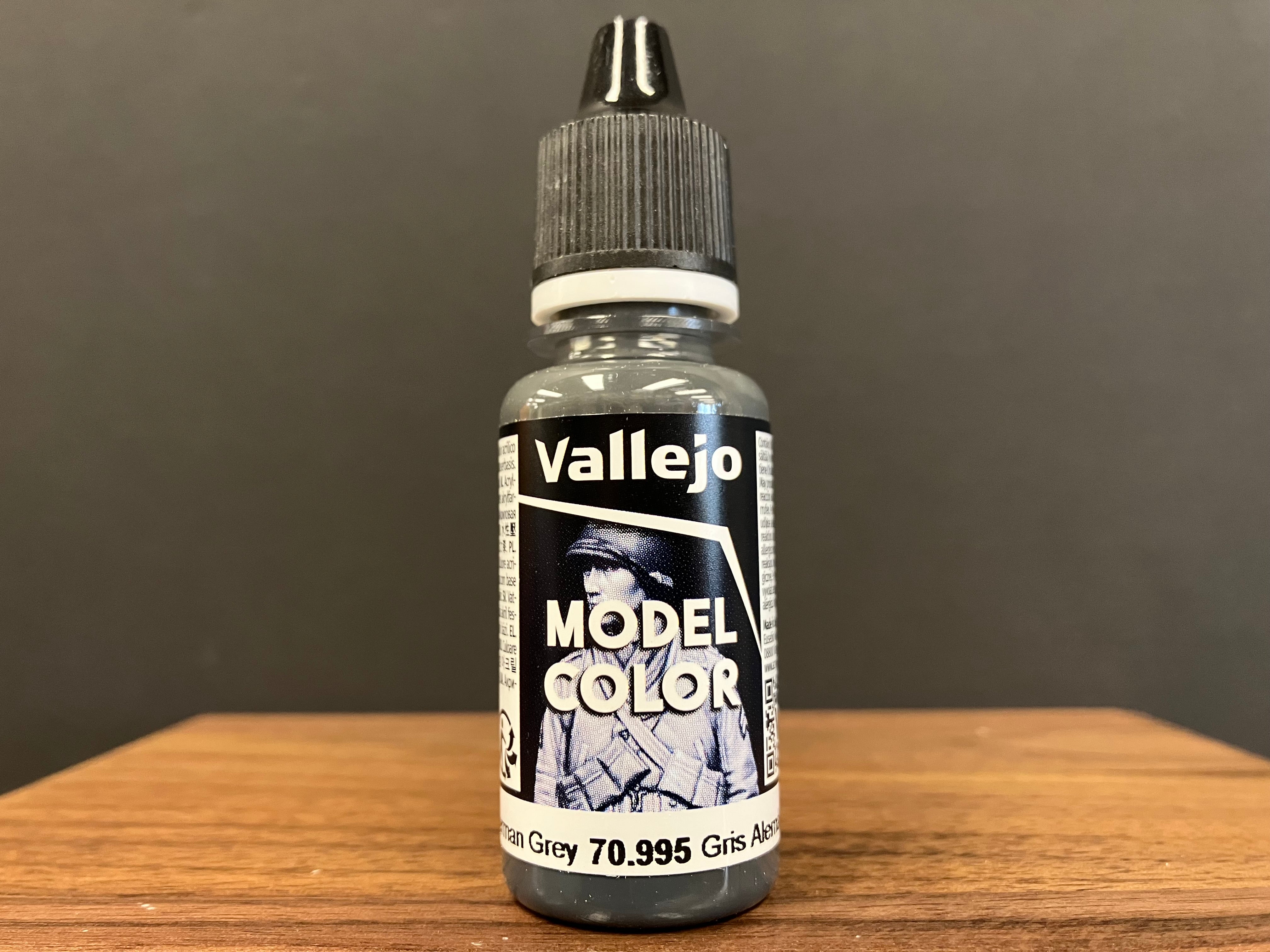 Model Color - New Range: German Grey [189]