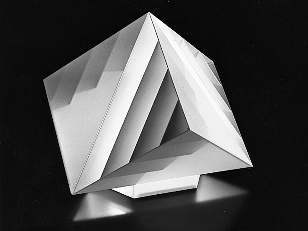 2.0 mm PLA Plate B4 Size 1 pc. [聚乳酸塑膠板 - 1 件裝] No. 70176