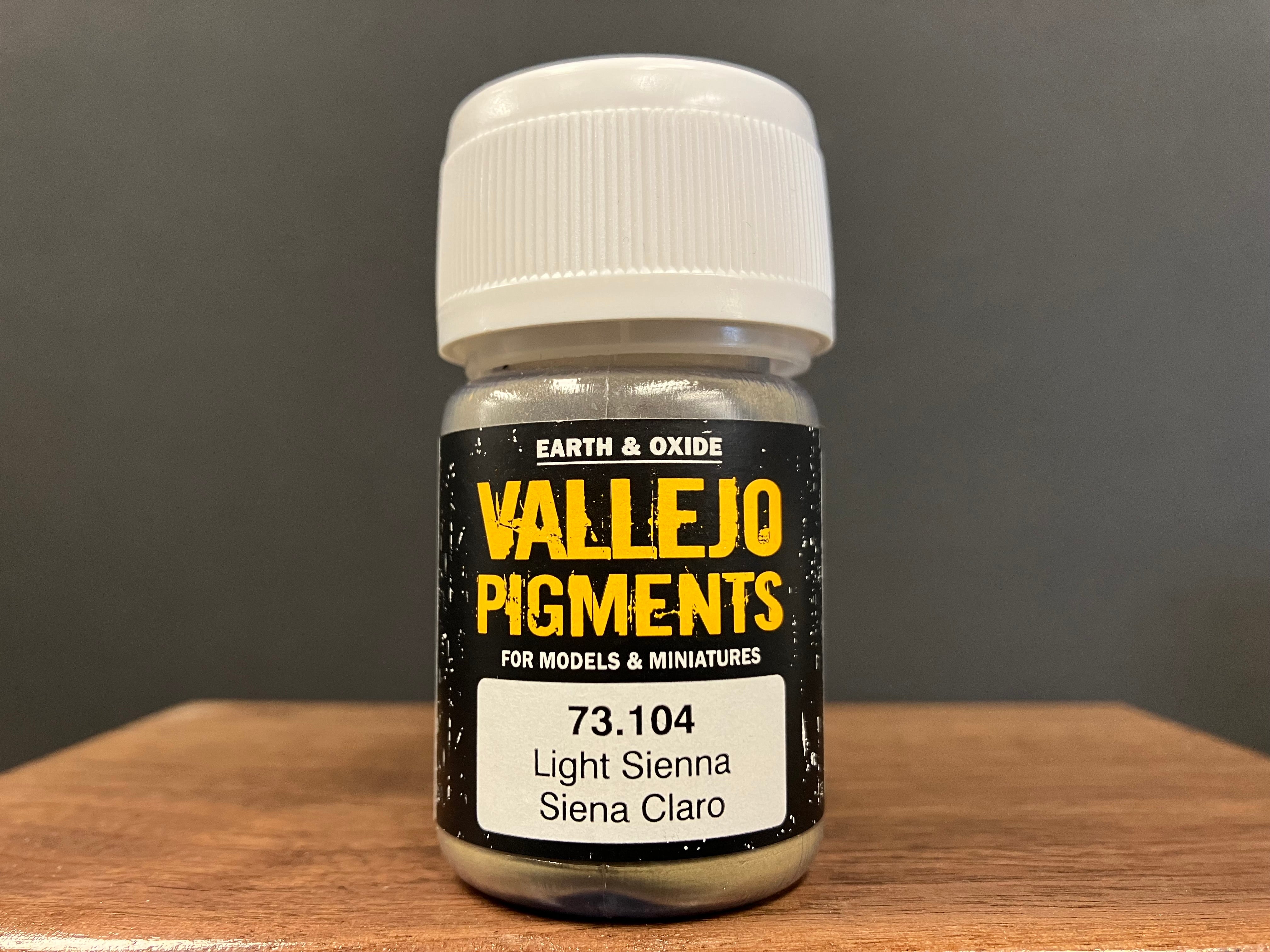 Pigments: Light Sienna [淺黃土色]