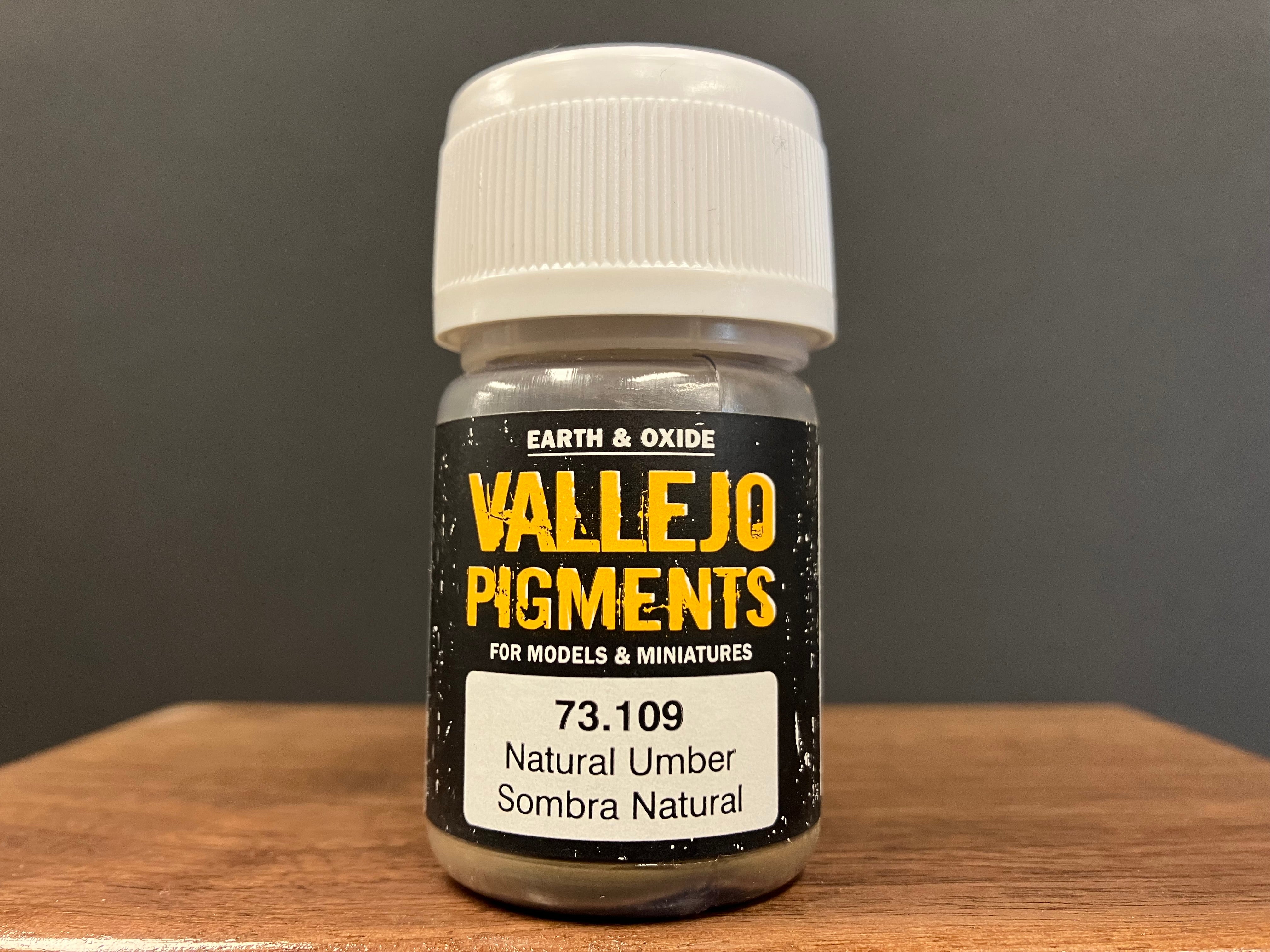 Pigments: Natural Umber [天然棕土色]