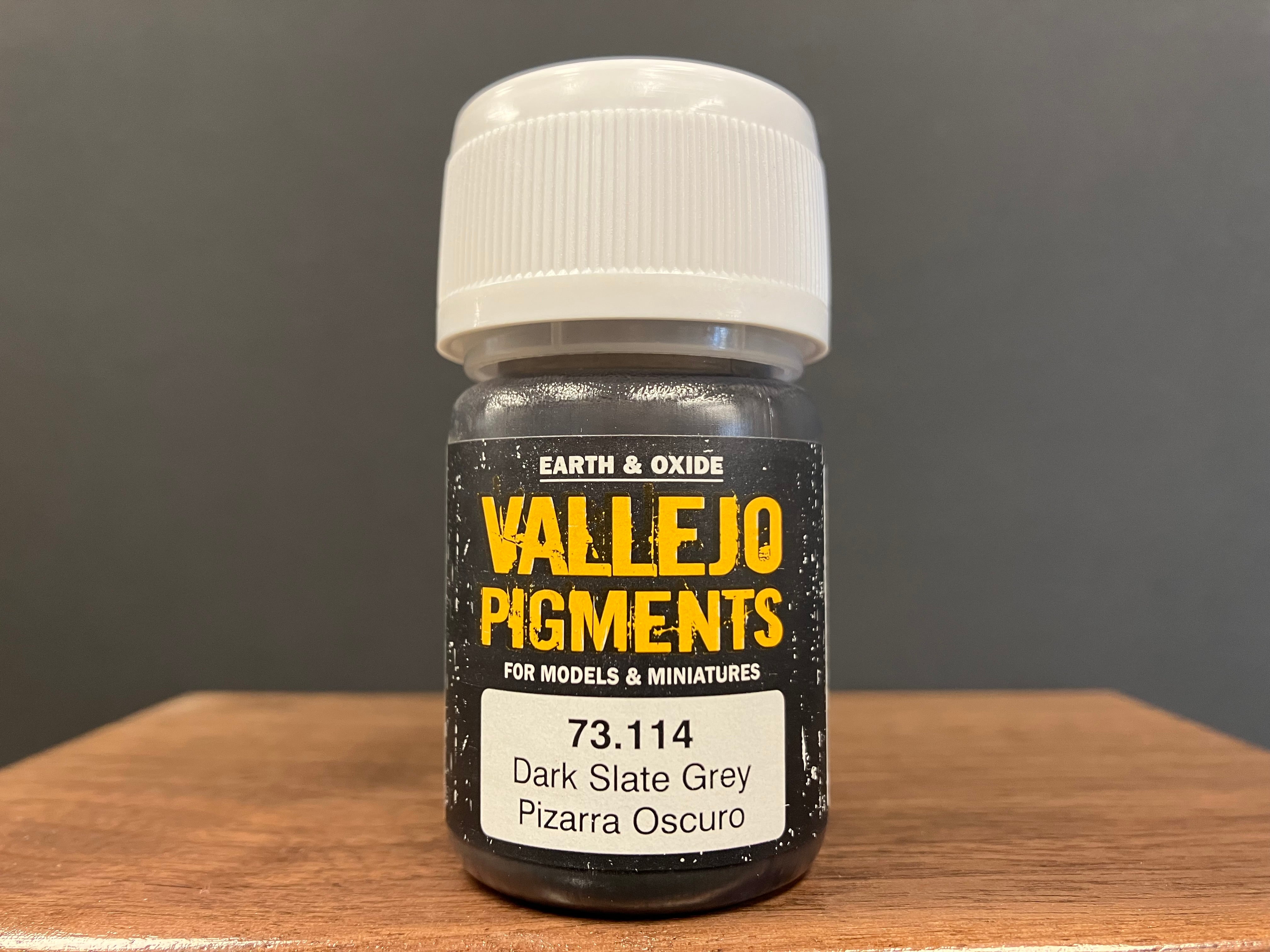Pigments: Dark Slate Grey [深石板灰色]