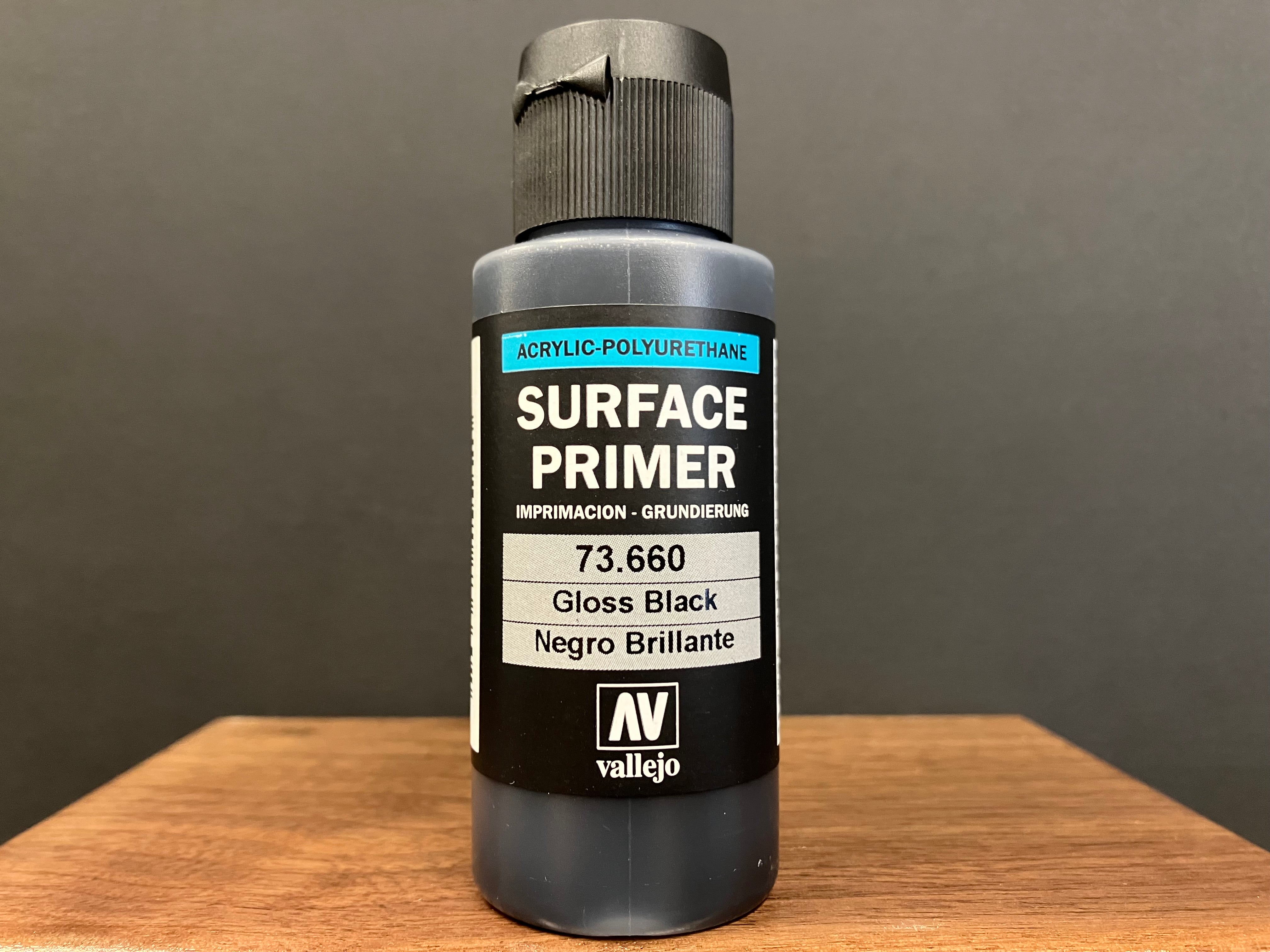 Surface Primer: Gloss Black Primer [亮光黑色表面底漆]