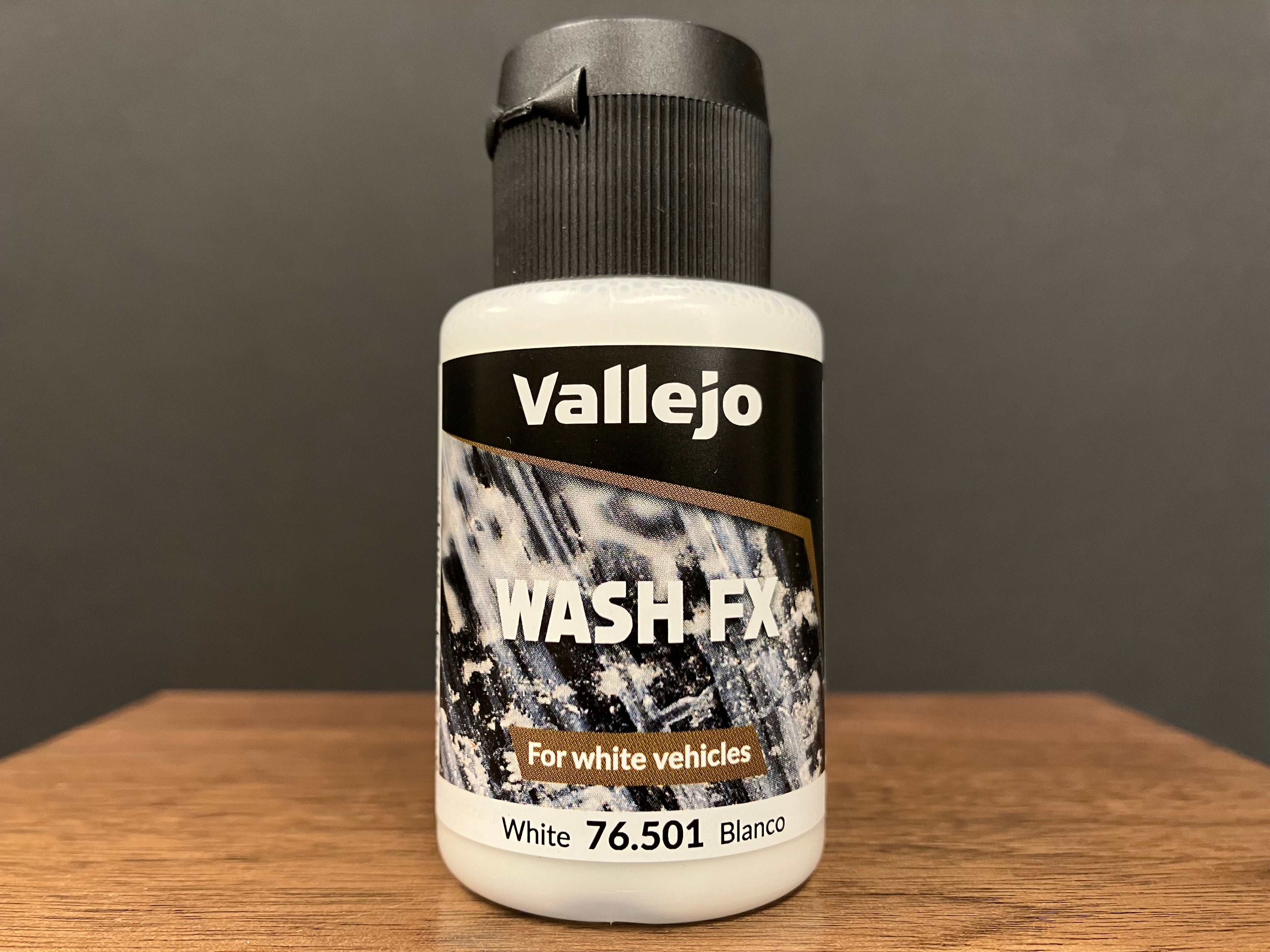 Model Wash: White [白色]