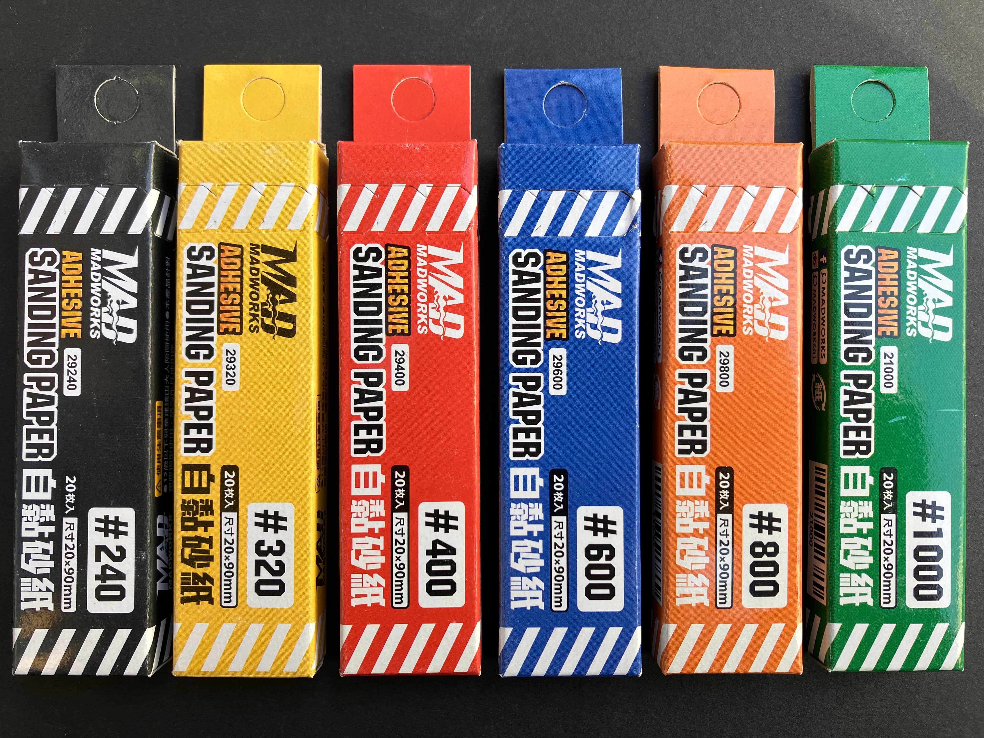 Adhesive Sanding Paper 20 pcs. [自黏背膠砂紙] 29100 - 29800