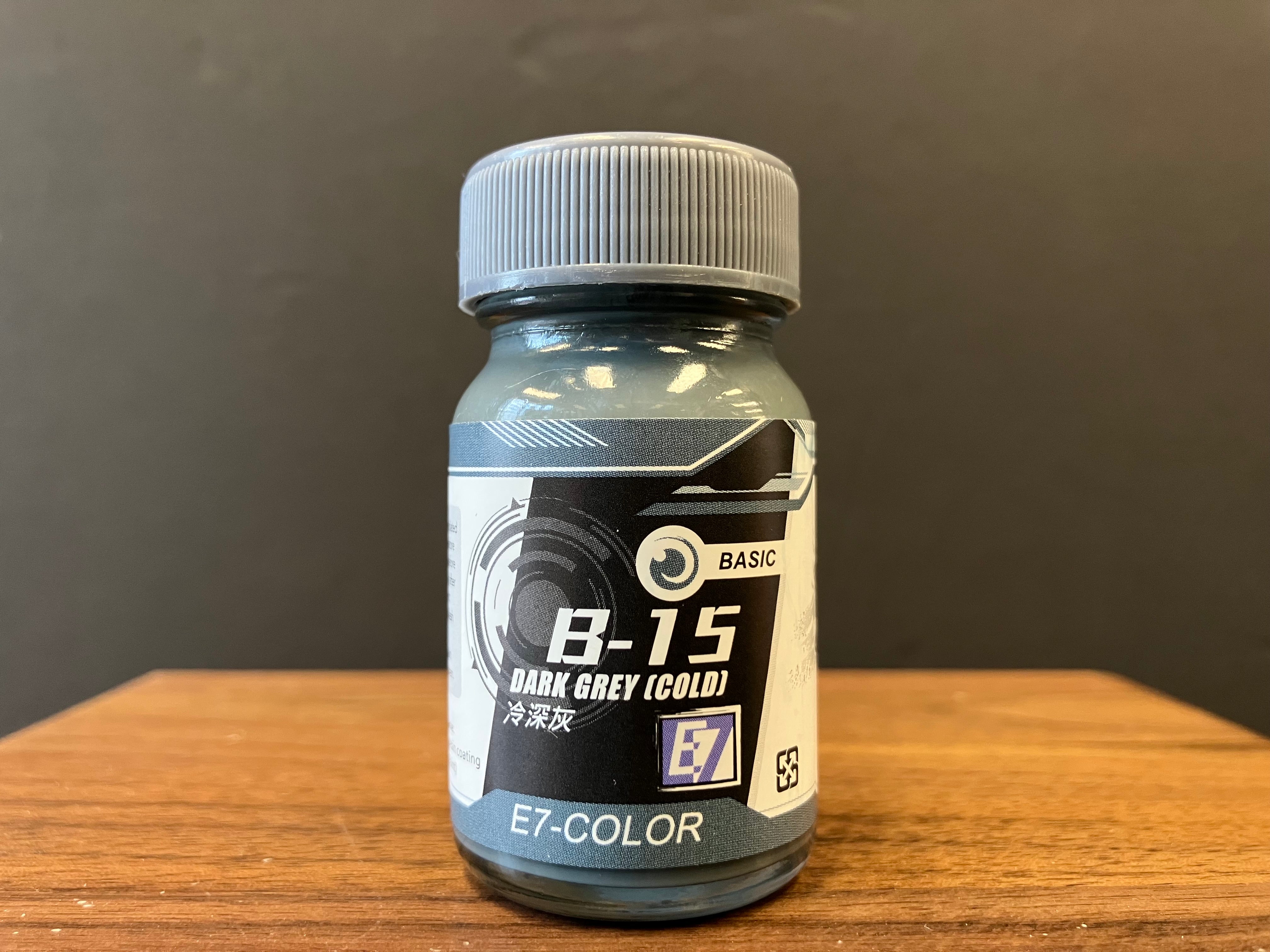 Basic Color: Dark Grey [Cold] 冷深灰色 [灰階] B-15 (20 ml)