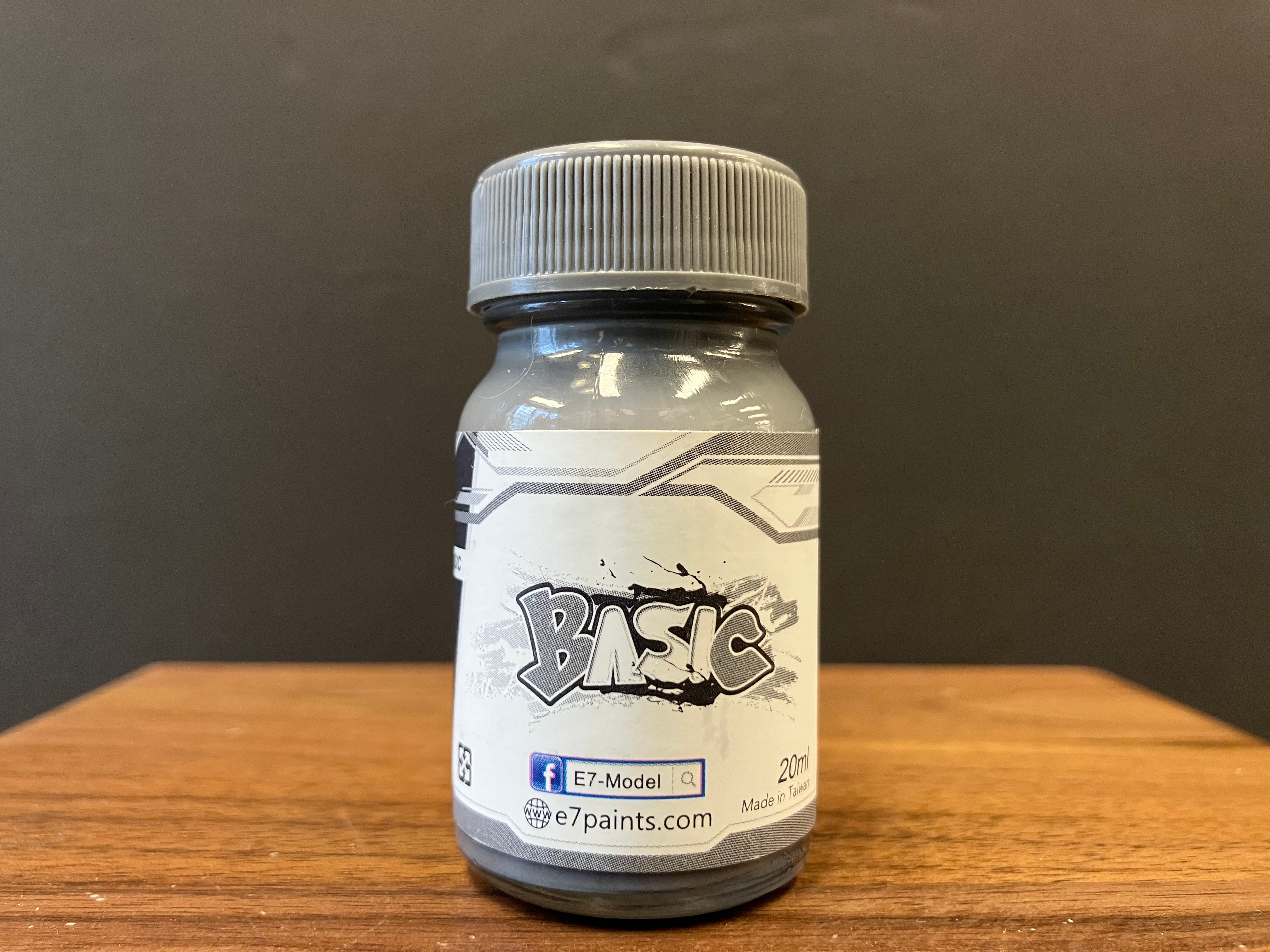 Basic Color: Light Frame Grey 淺骨架灰色 [灰階] B-21 (20 ml)