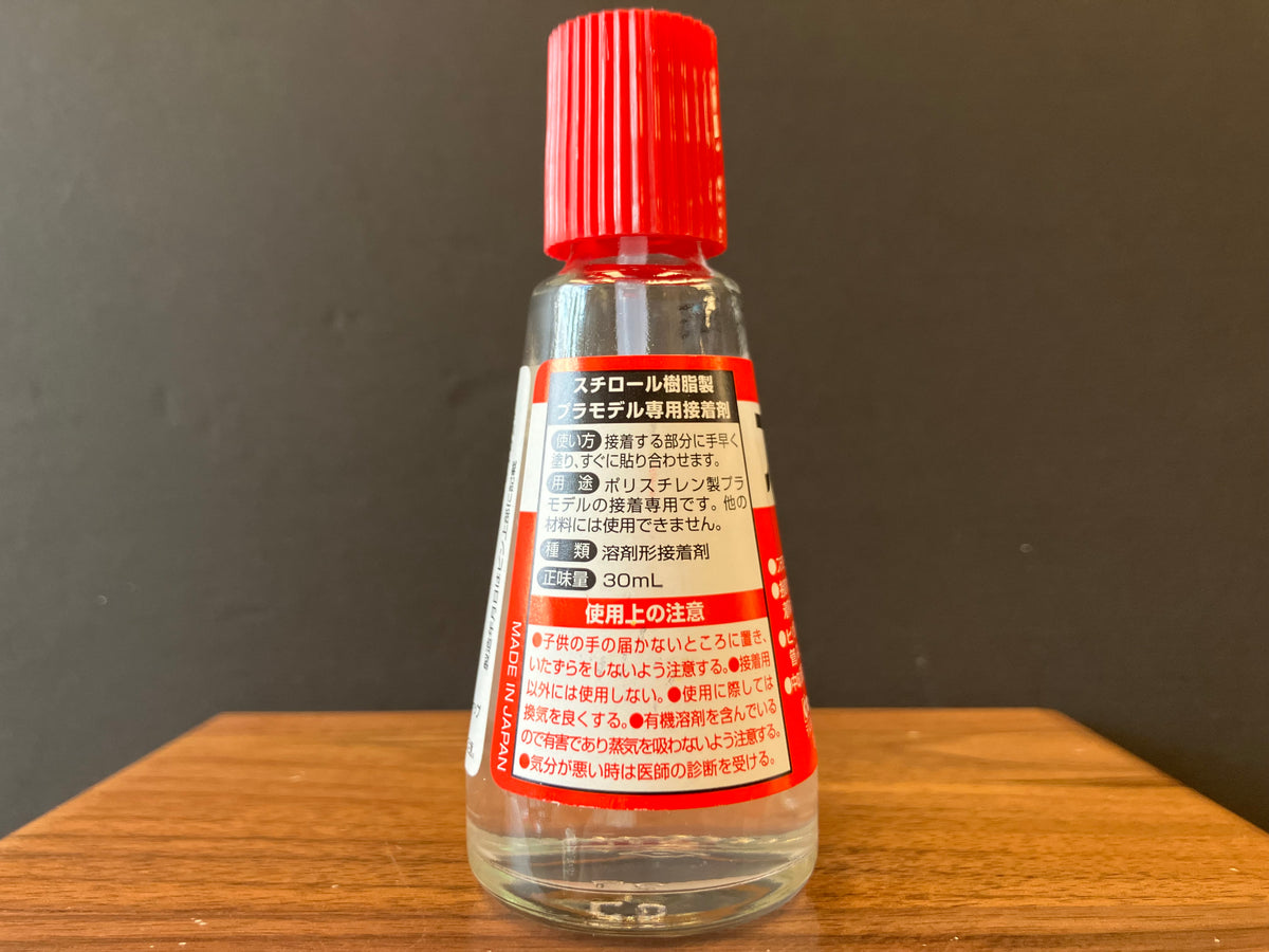 Cement for Plastic Scale Model 模型膠水/接著劑 (30 ml) CA-216
