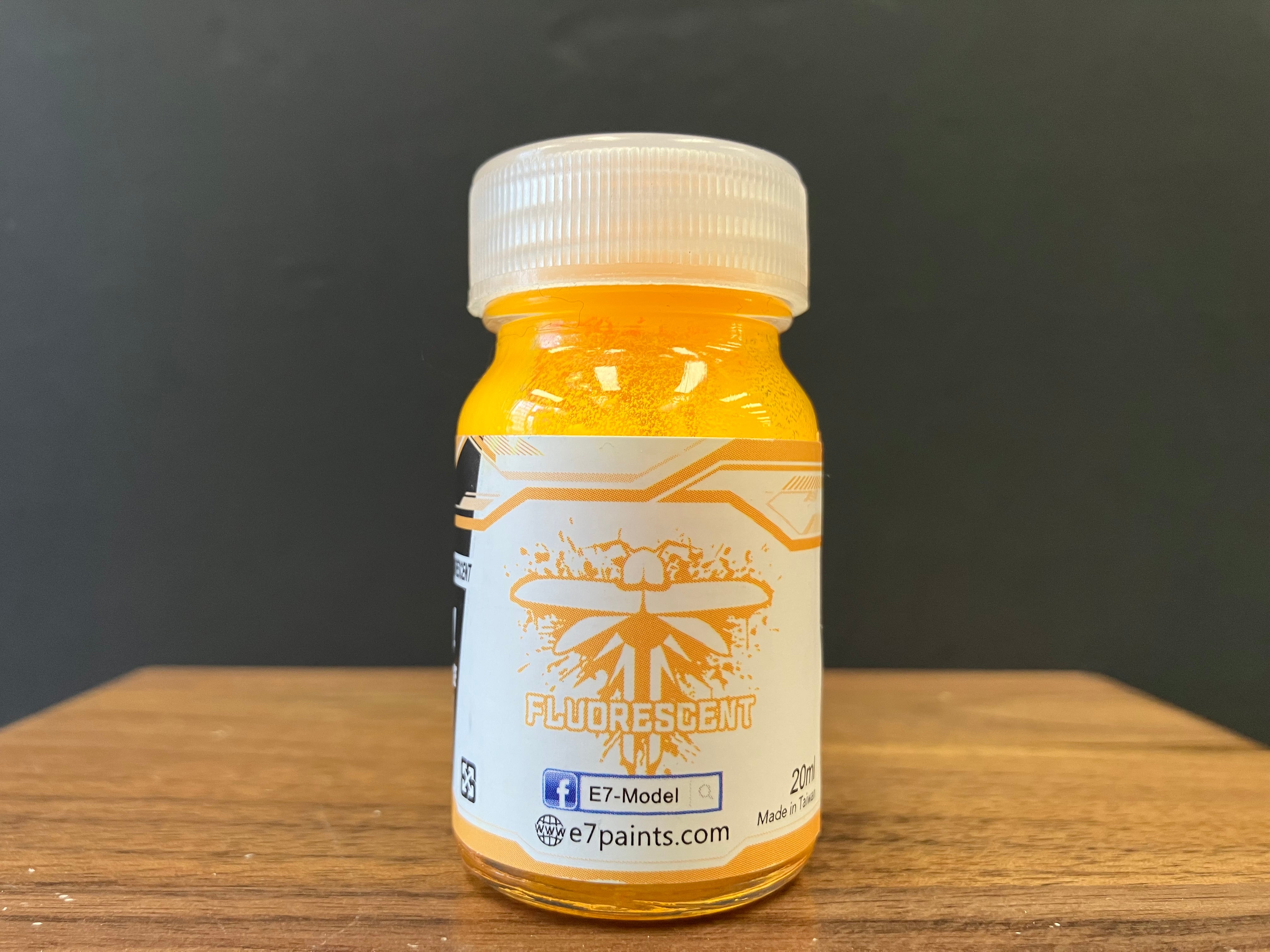 Fluorescent Color: Fluorescent Light Orange 螢光淺澄 FL-04 (20 ml)