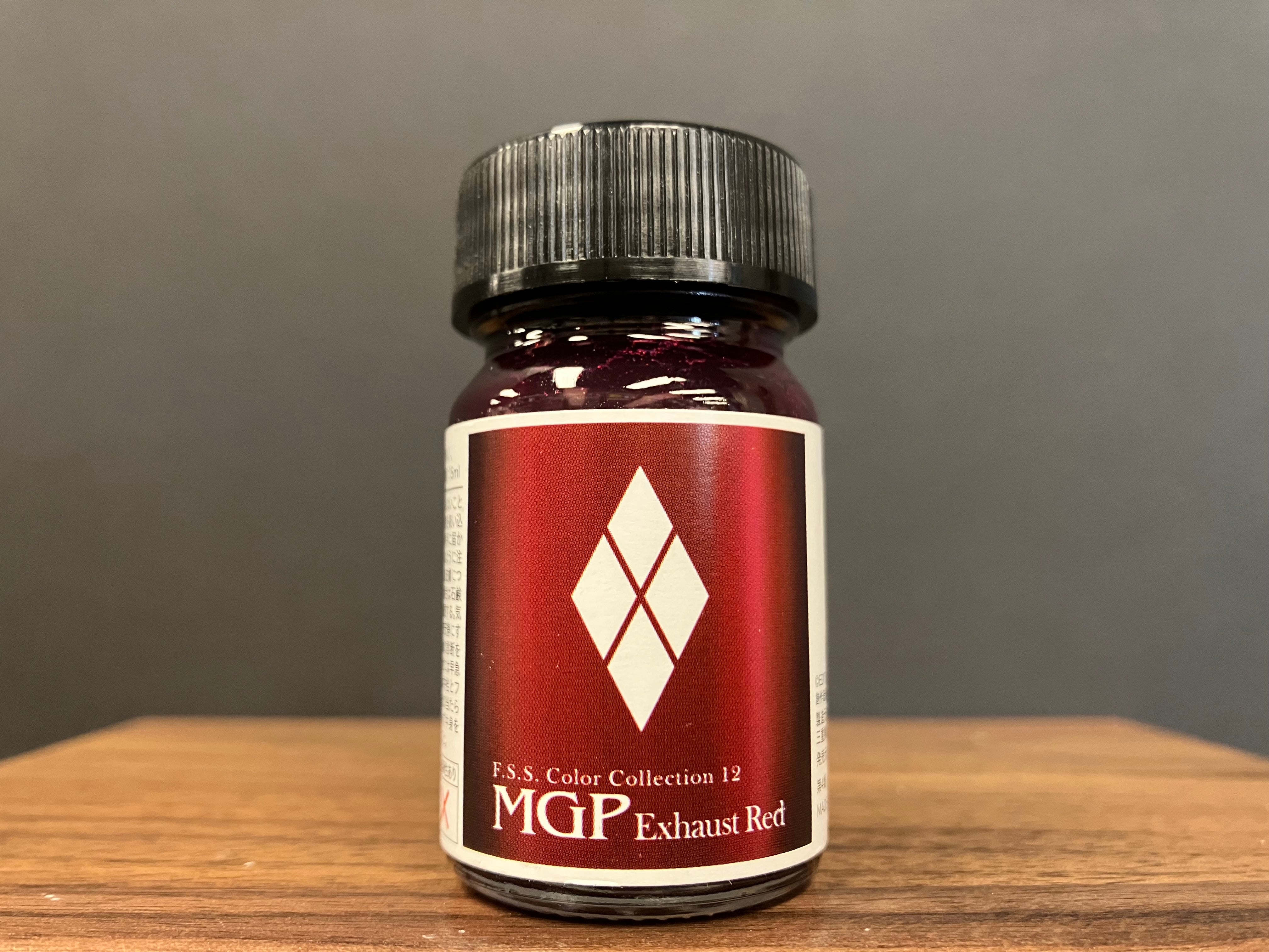 No. 12 MGP Exhaust Red [油性塗料 - MGP 排氣紅色] (MGP エキゾーストレッド) 15 ml