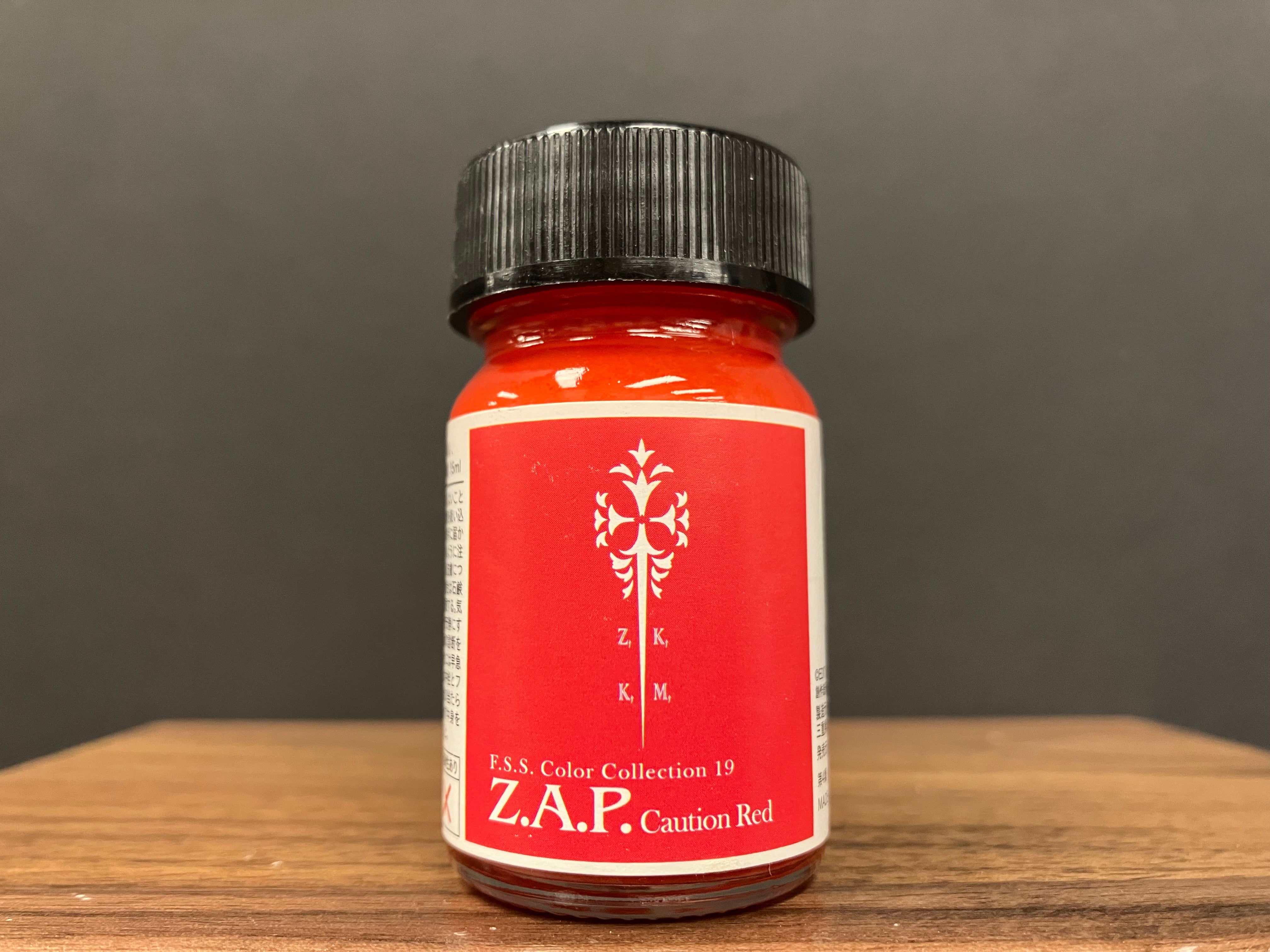 No. 19 Z.A.P. Caution Red [油性塗料 - Z.A.P. 警示紅色] (Z.A.P.コーションレッド) 15 ml