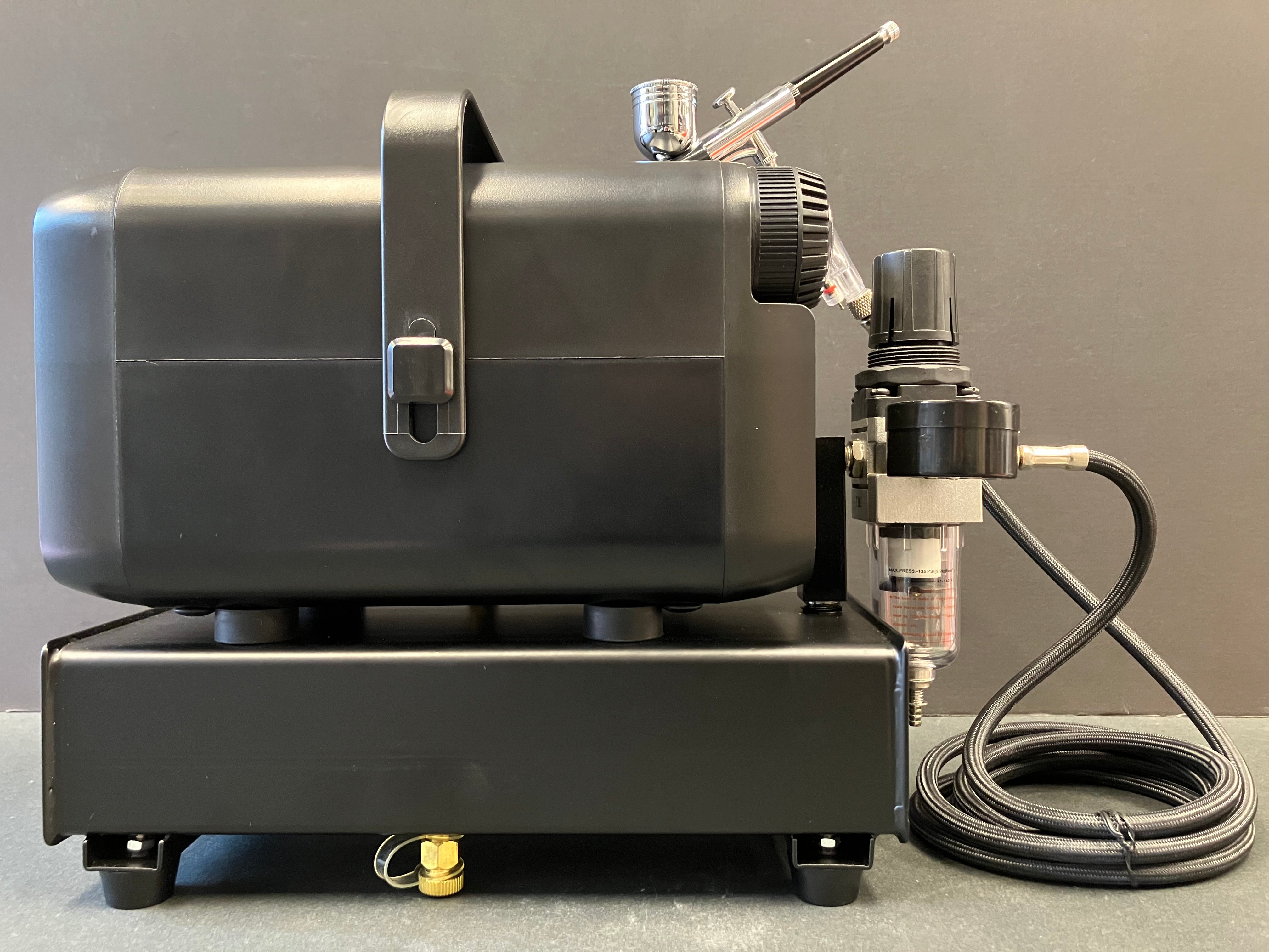 Compact Compressor with 0.3 mm Dual Action Airbrush Signature Black Version HS-679LFK