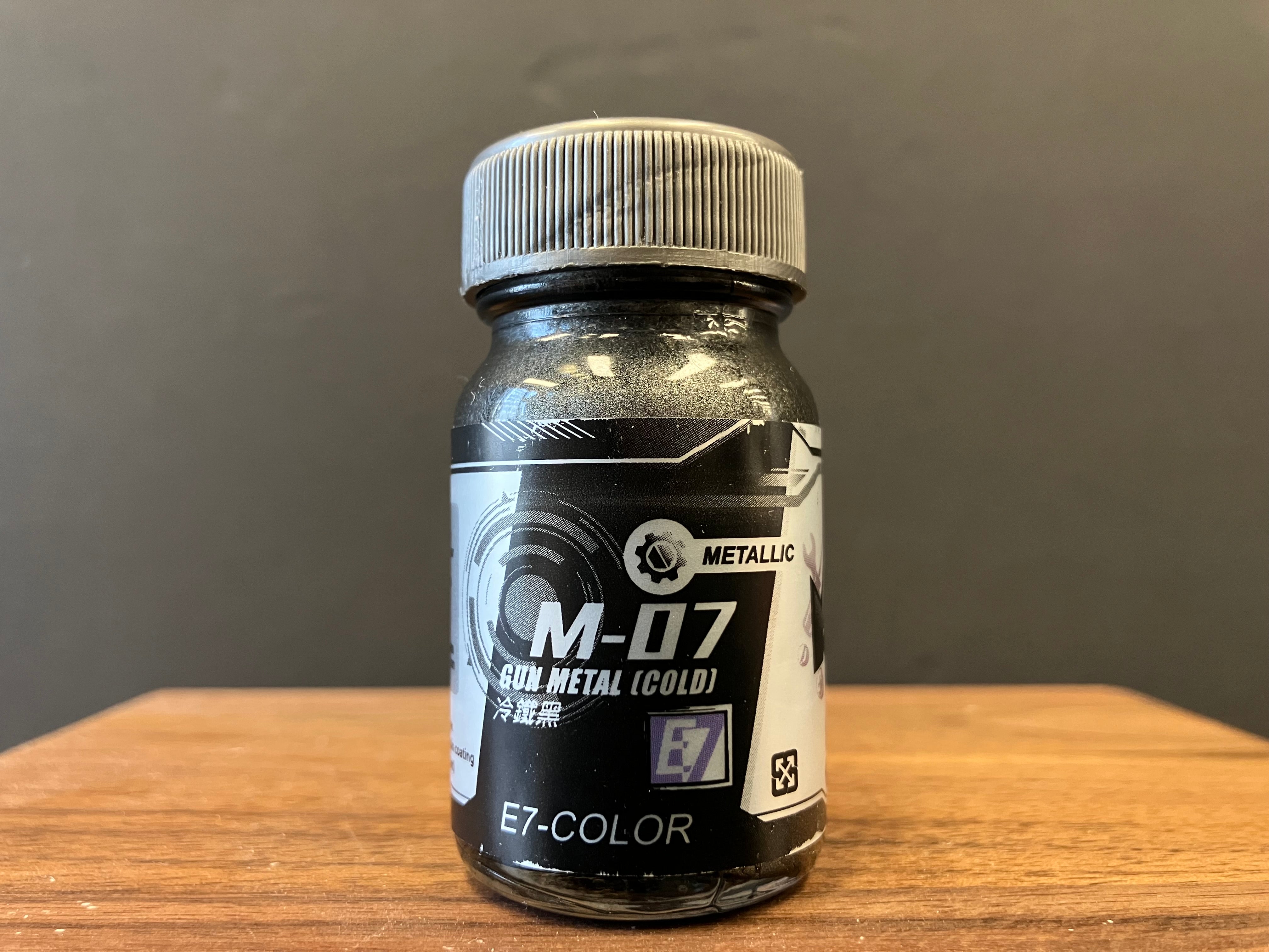 Metallic Color: Gun Metal [Cold] 冷鐵黑色 M-07 (20 ml)